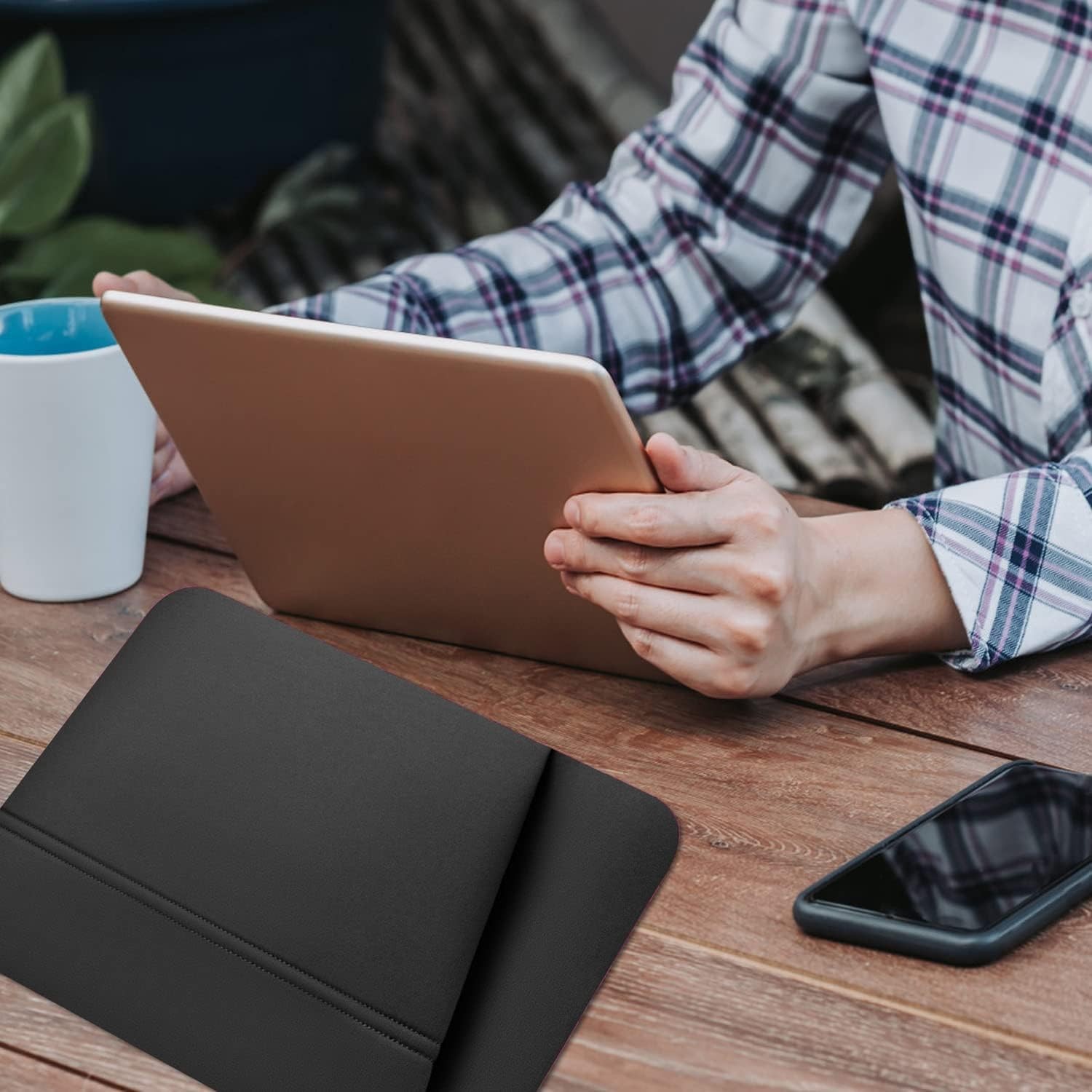 Durable 15.6 Inch Laptop Sleeve, Portable Case for Computer & Monitor