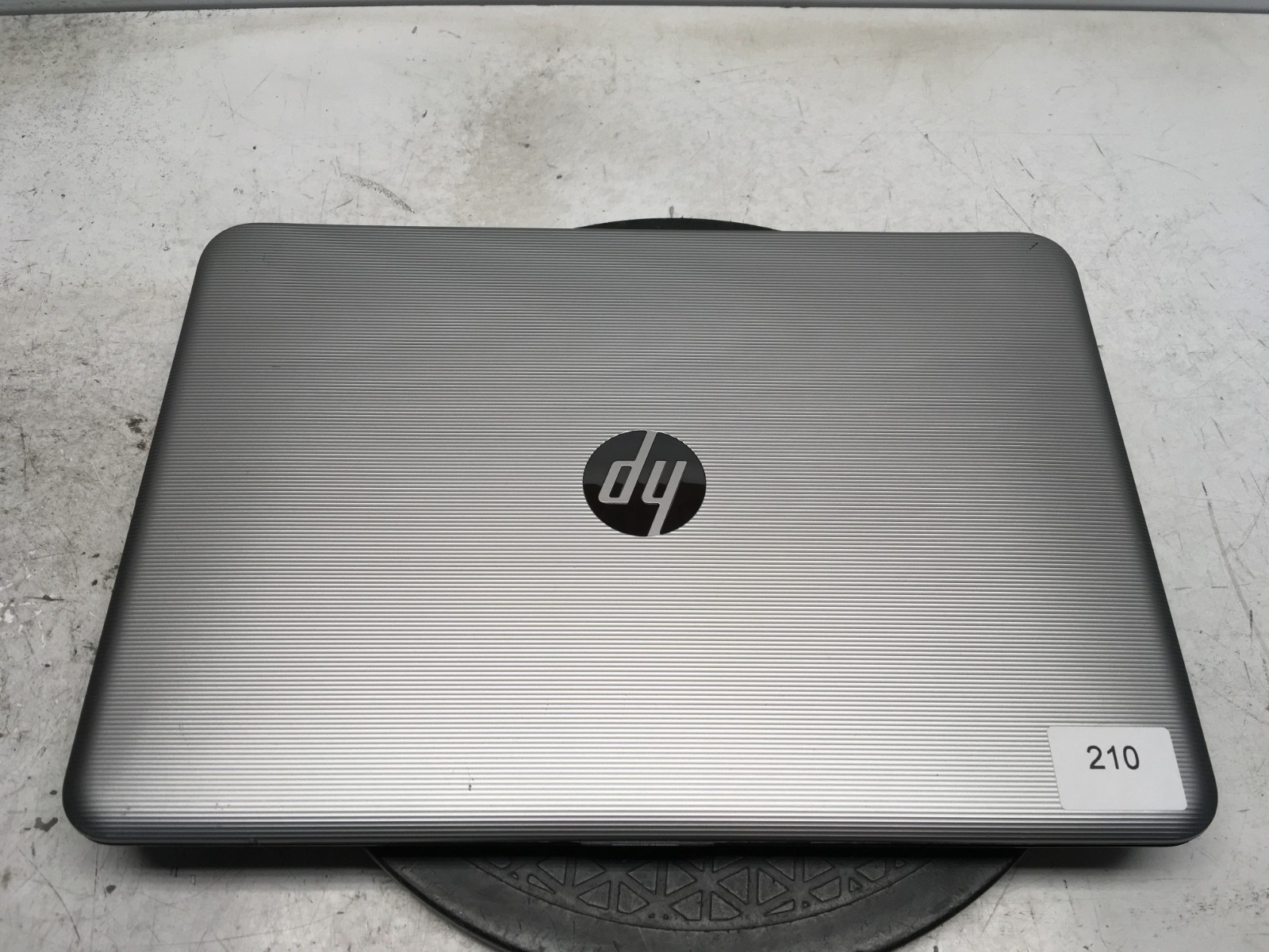 HP 14-AN013NR AMD E2-7110 4 GB NO HDD