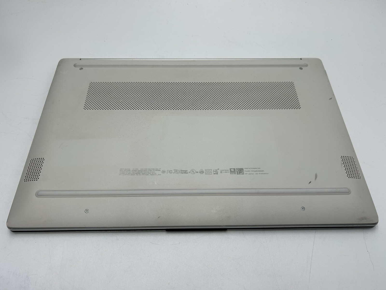 HP Laptop 15-FC0012NR|Athlon Silver 7120U|8GB RAM 256GB SSD|*READ* (L-2)