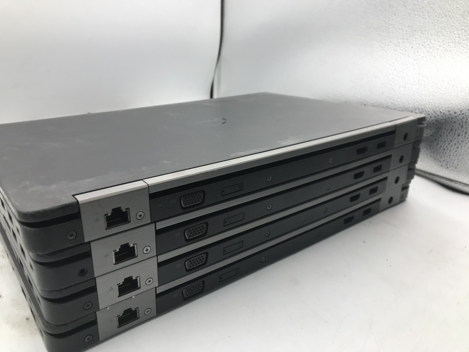 DELL PRECISION 3510 – LOT OF 4 – FOR PARTS/REPAIR – VARIOUS CONDITIONS – I7 – BB