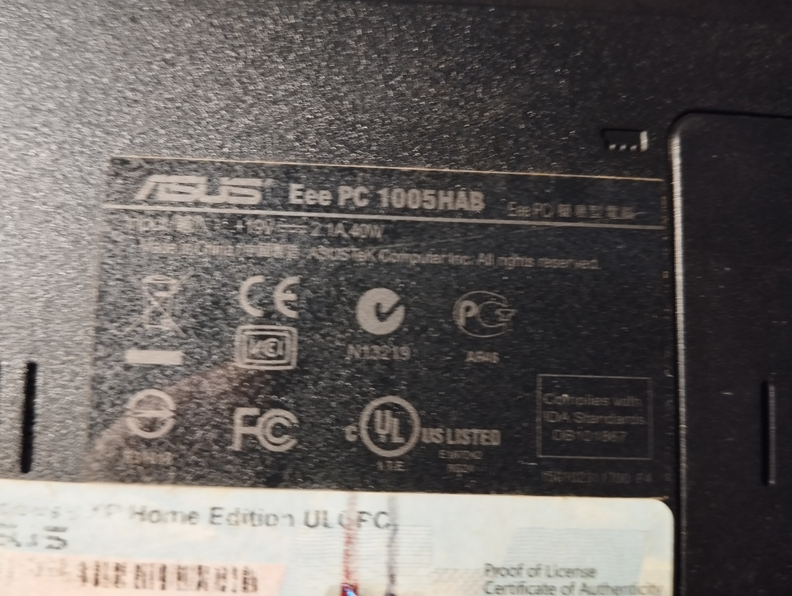 ASUS Eee PC MINI NOTEBOOK 1005HAB BLACK 1G DDR2 ATOM270 WIFI CAMERA WINXP Good