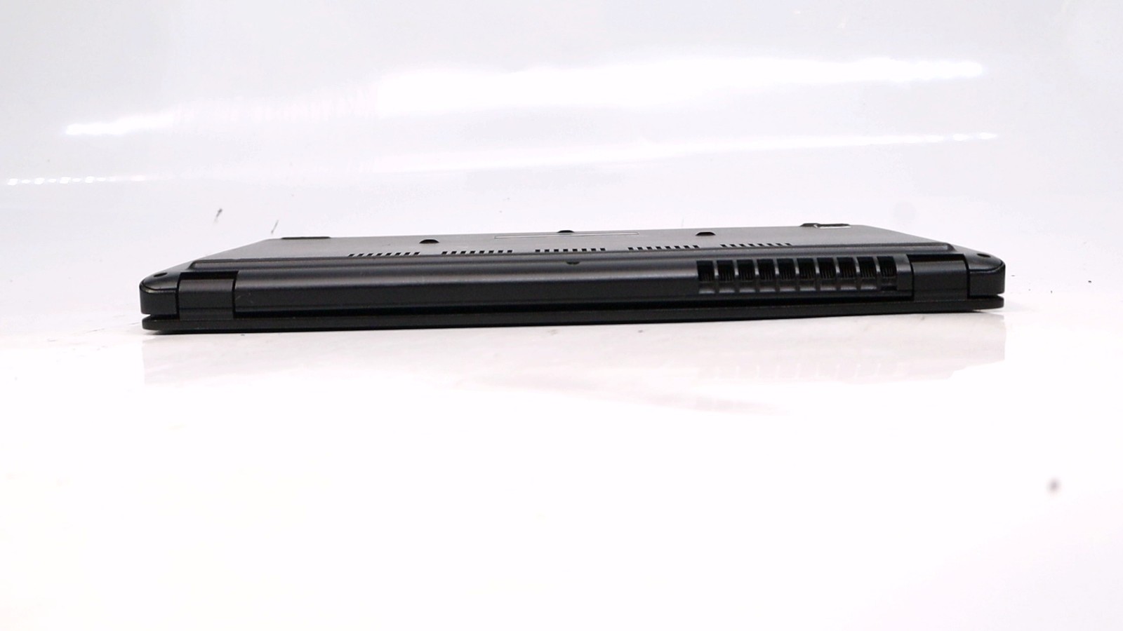 Dell Latitude 3480 14″ i3-7100u 12GB 256GB – Fair READ DESC