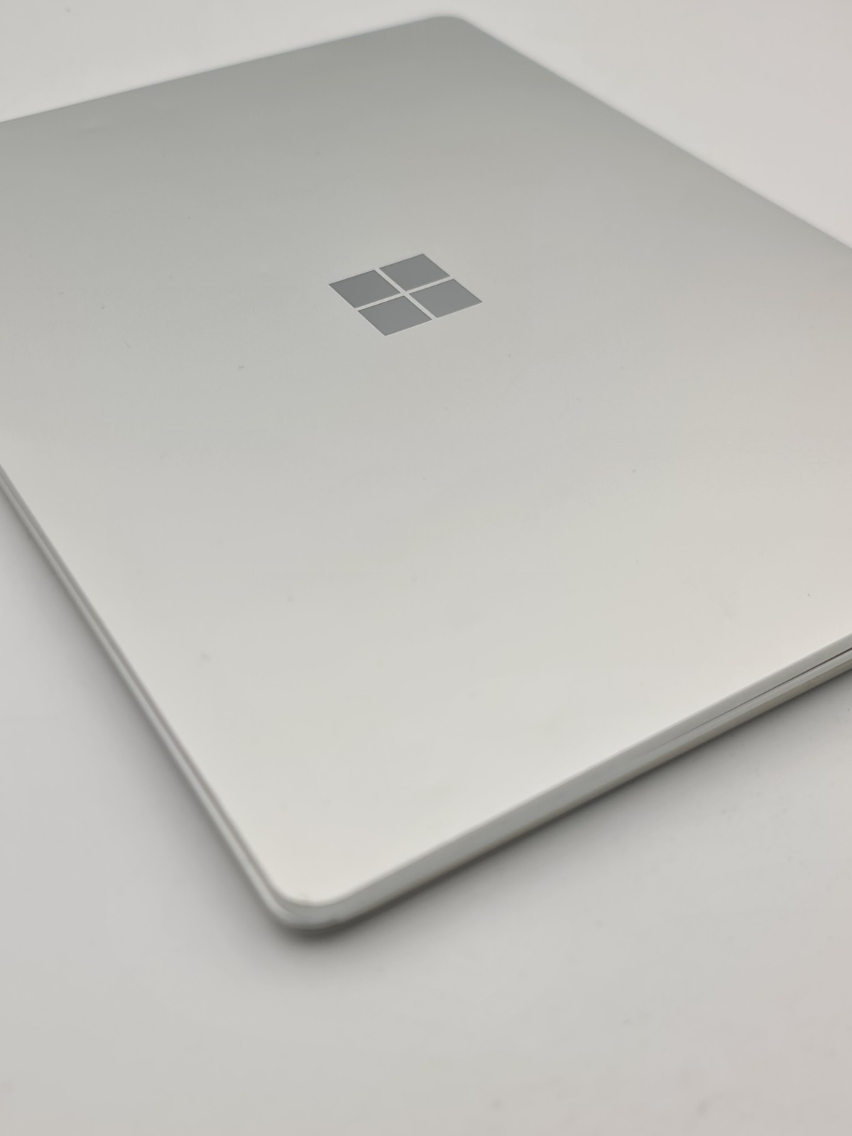 Microsoft Surface Laptop Go – 12.4” i5 10th Gen/8GB RAM/128GB (READ DESC) – 47C