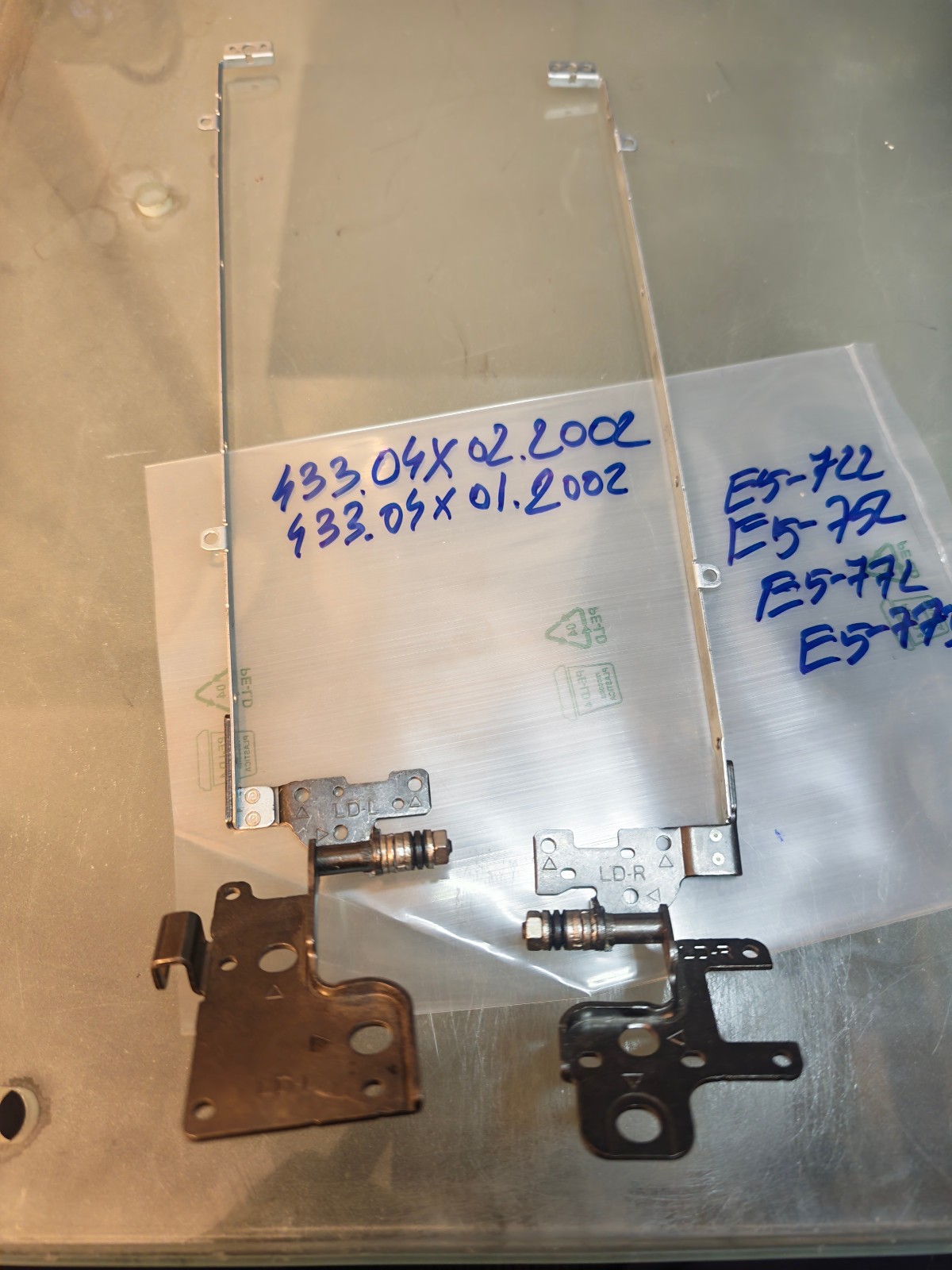 ACER E5-722 E5-773 HINGES HINGES 433.04X02.2002 433.04X01.2002