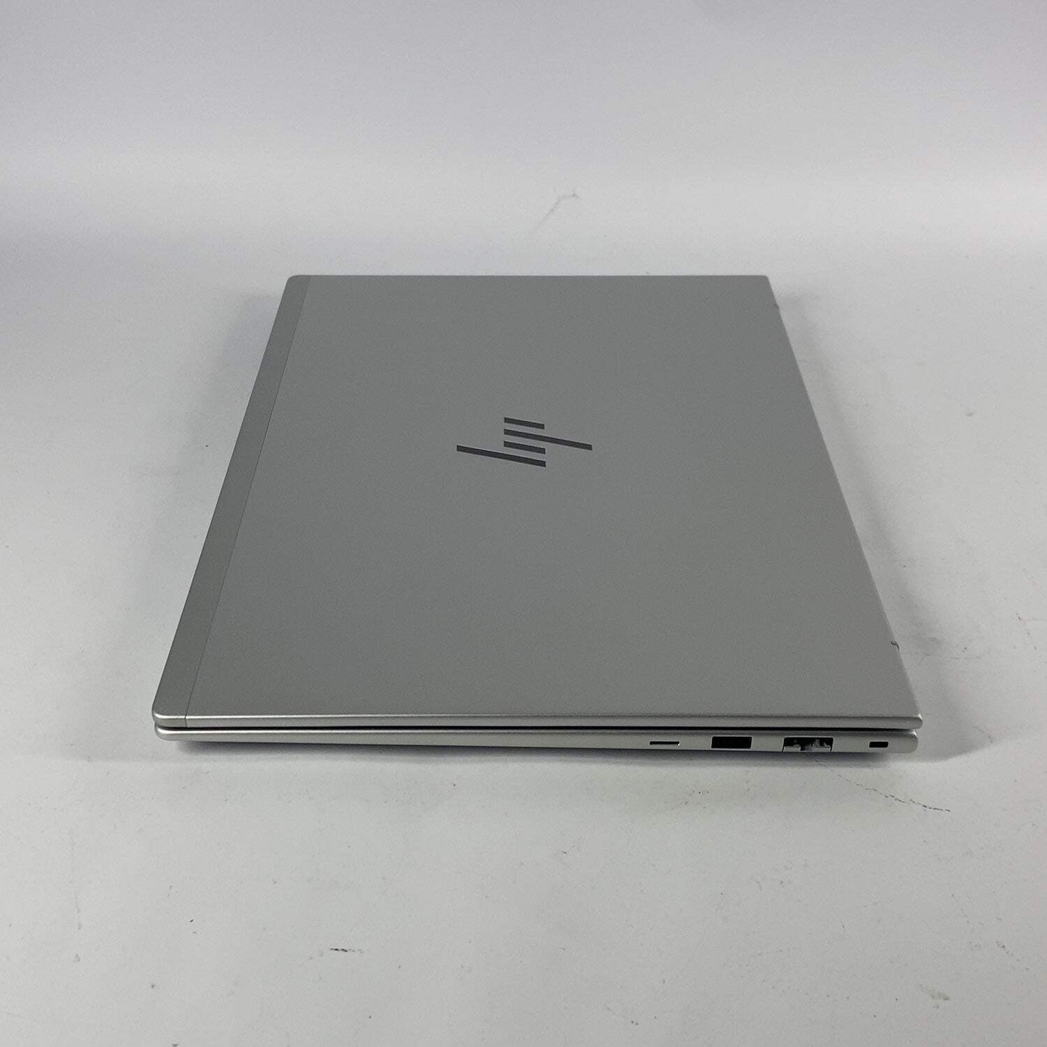 HP EliteBook 6 G1i 14″ Core Ultra 5 235U 2.0GHz 16GB RAM 256GB SSD