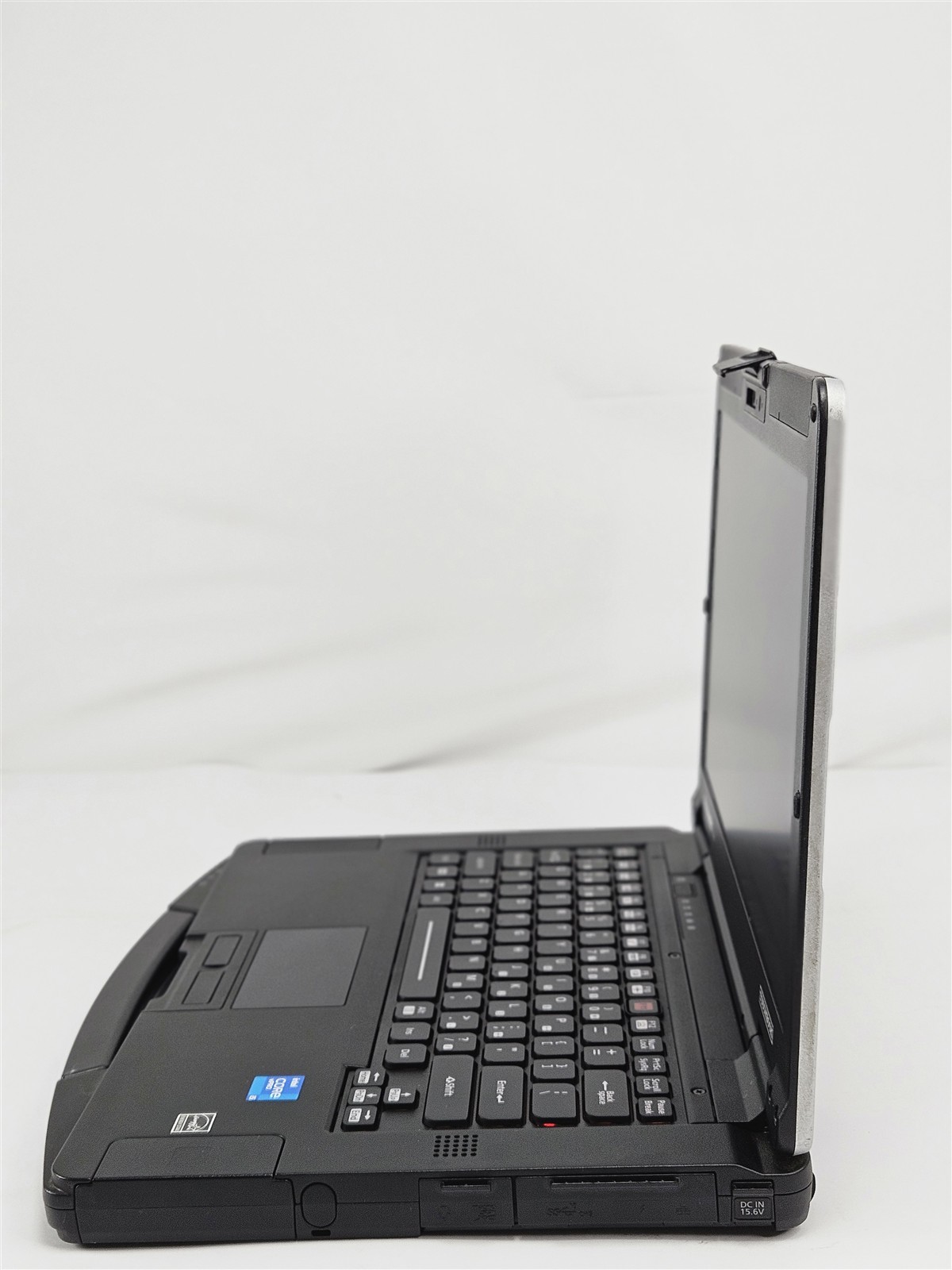Panasonic Toughbook FZ-55 Silver 14″ Core i5-1145G7 16GB RAM 512GB SSD Iris Xe