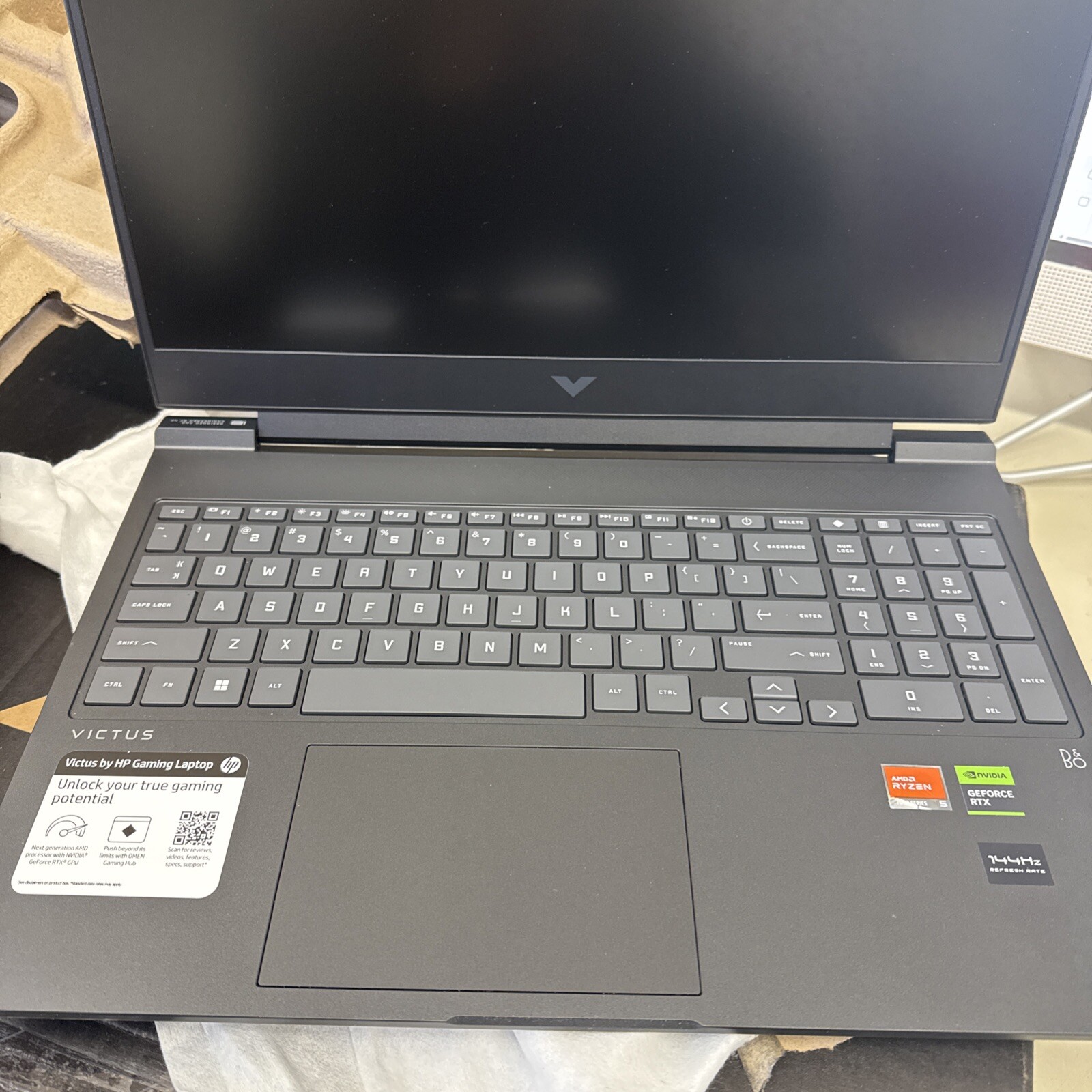 HP Victus 16-s0001nr – 16.1″ Display, Ryzen 5-7640HS, 16GB RAM, 512GB SSD,