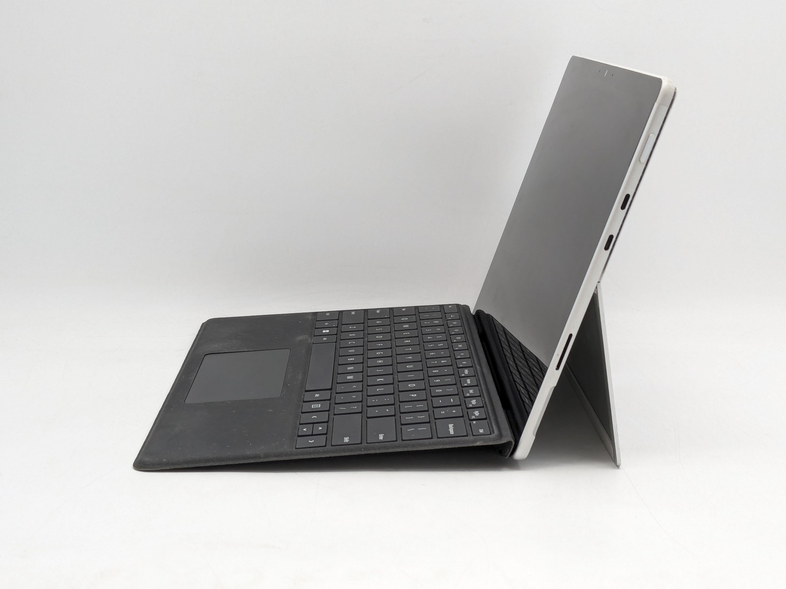 Microsoft Surface Pro 8 13″ i5-1145G7 16GB DDR4 256GB SSD Windows 11 Home