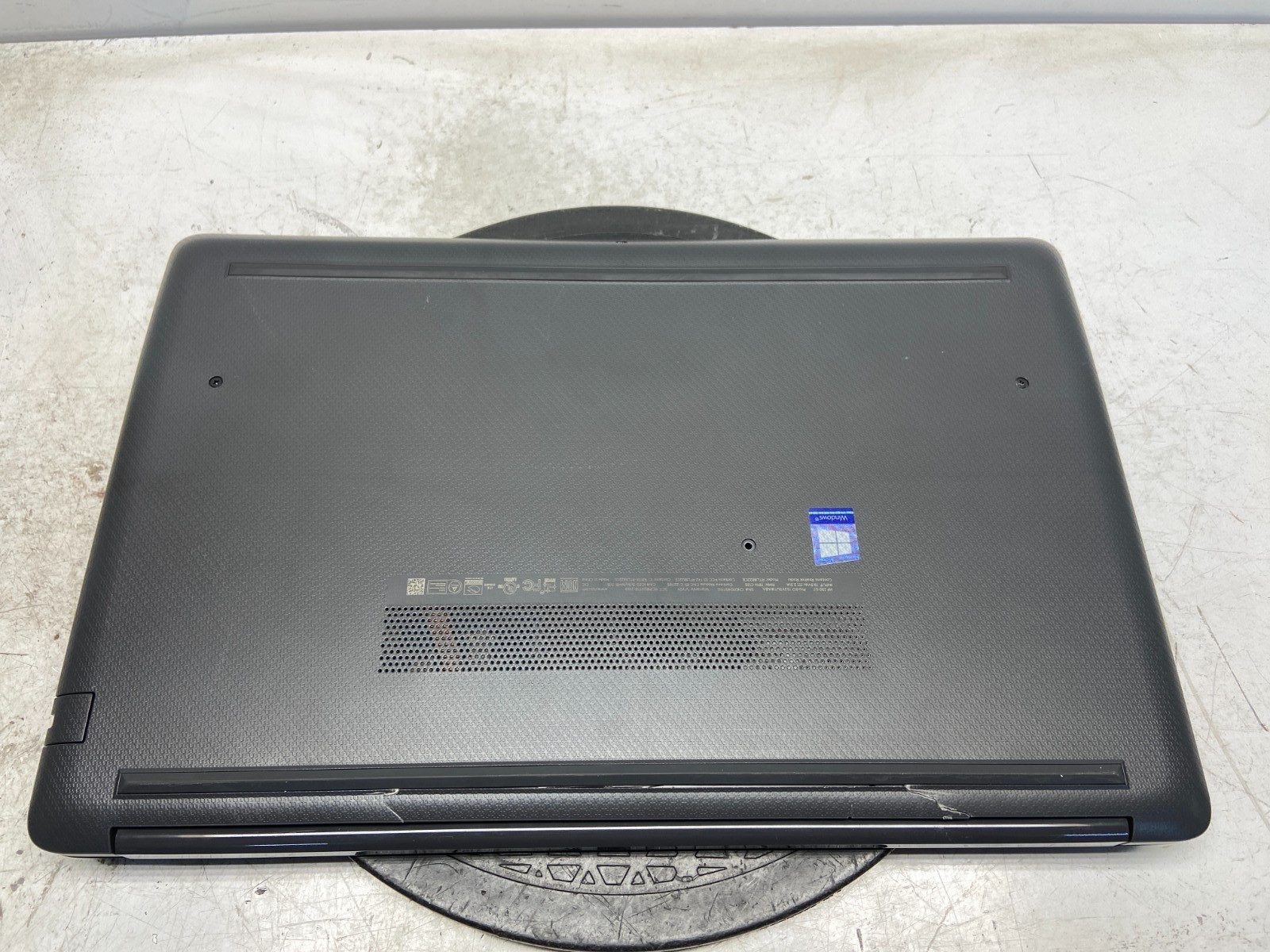 HP 250 G7 Intel i7-1065G7 1.3GHz 8 GB NO HDD