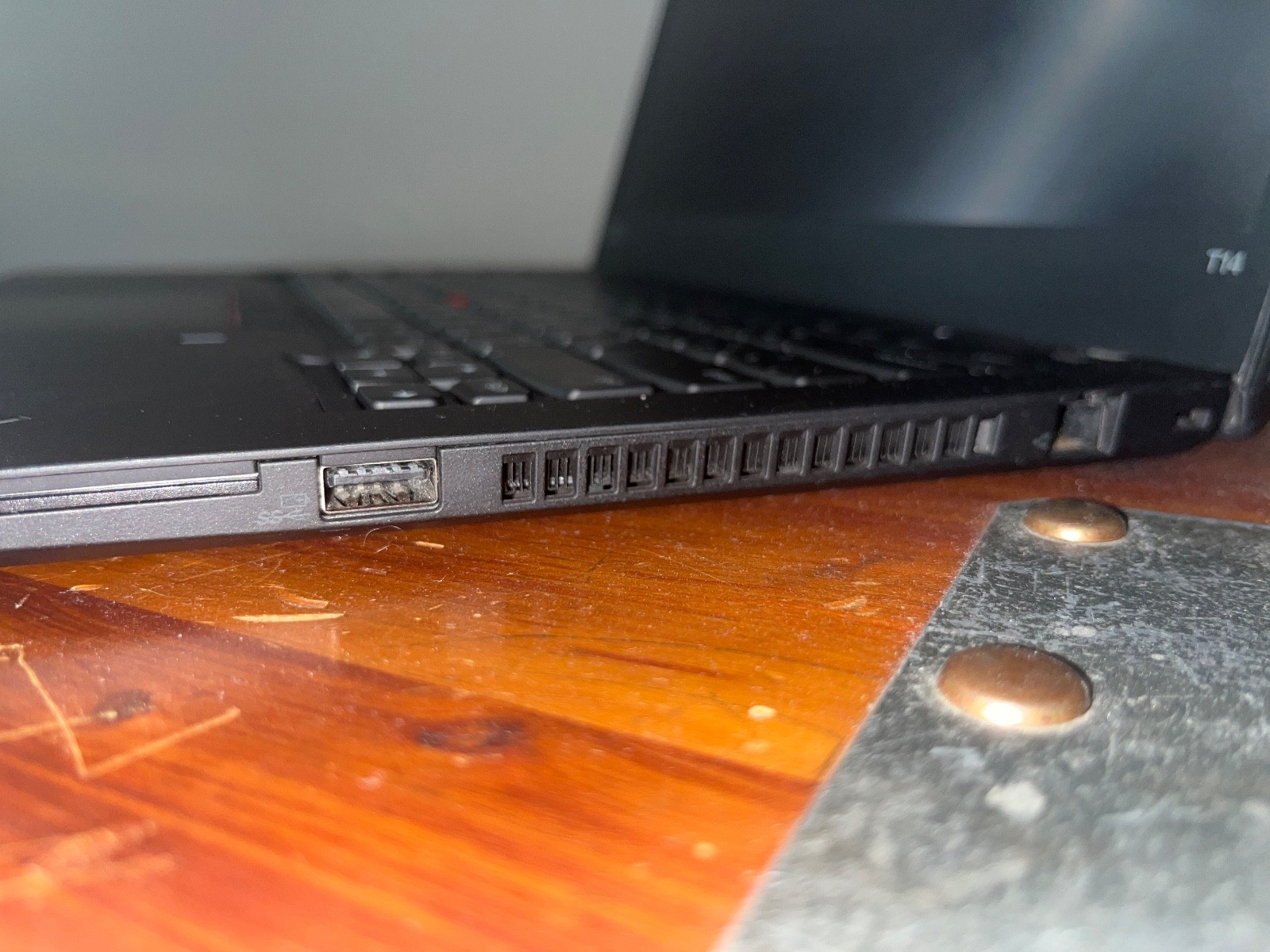 Lenovo ThinkPad T14 1st Gen 14″ (512GB SSD, Intel Core i5 10th Gen., 4.40GHz,…