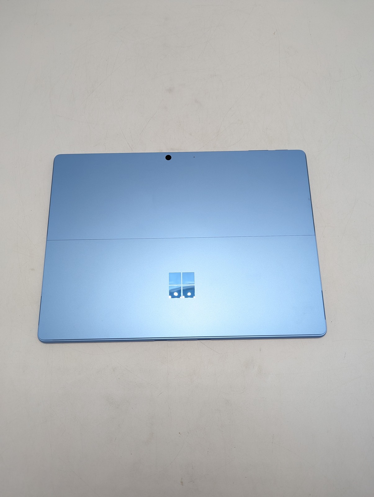 Microsoft Surface Pro 11 13″ Snapdragon X Plus 16GB DDR5 512GB SSD Windows 11