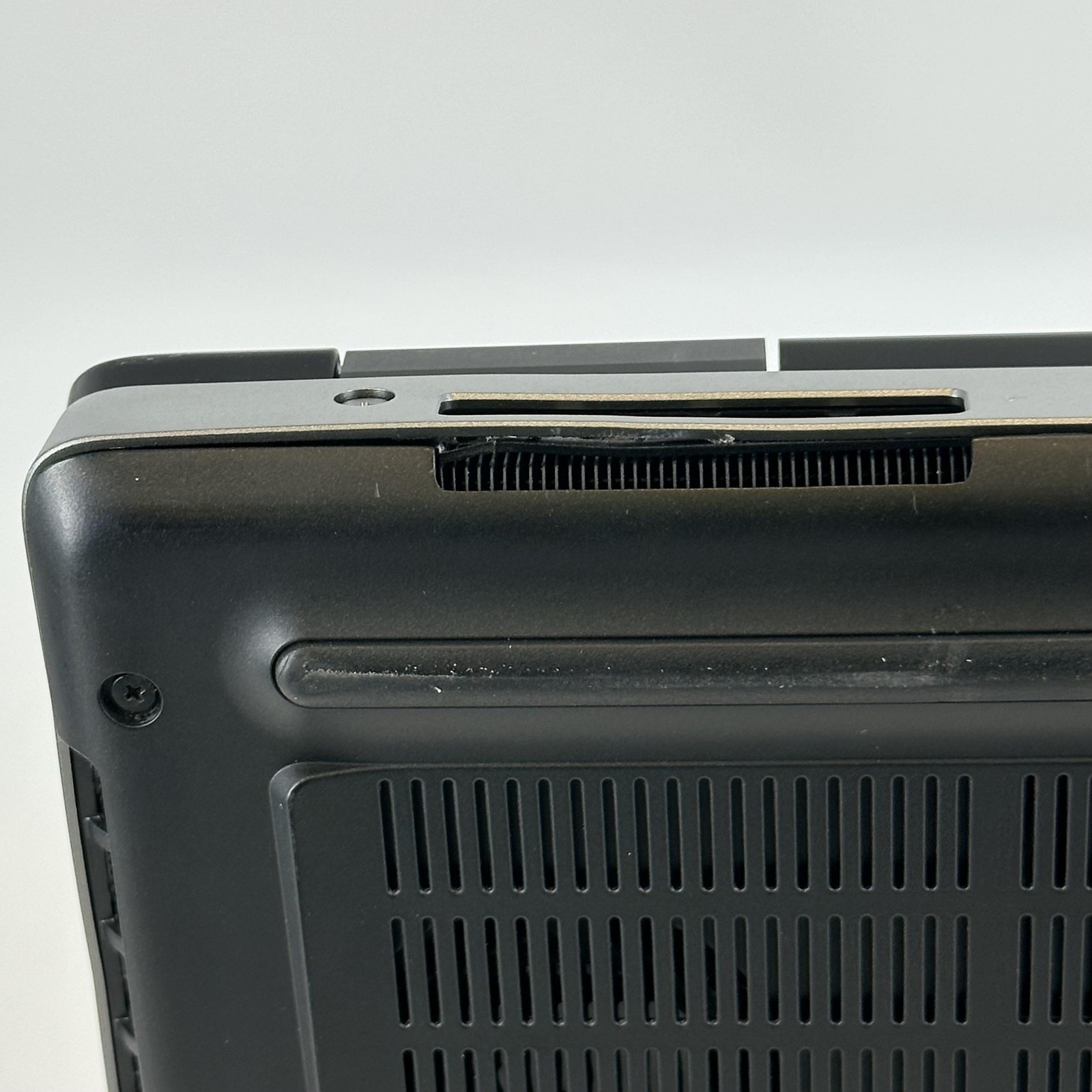 Dell Precision 7530 15.6 FHD TOUCH i7-8750H 2.20GHz 32GB 1TB SSD Quadro P3200