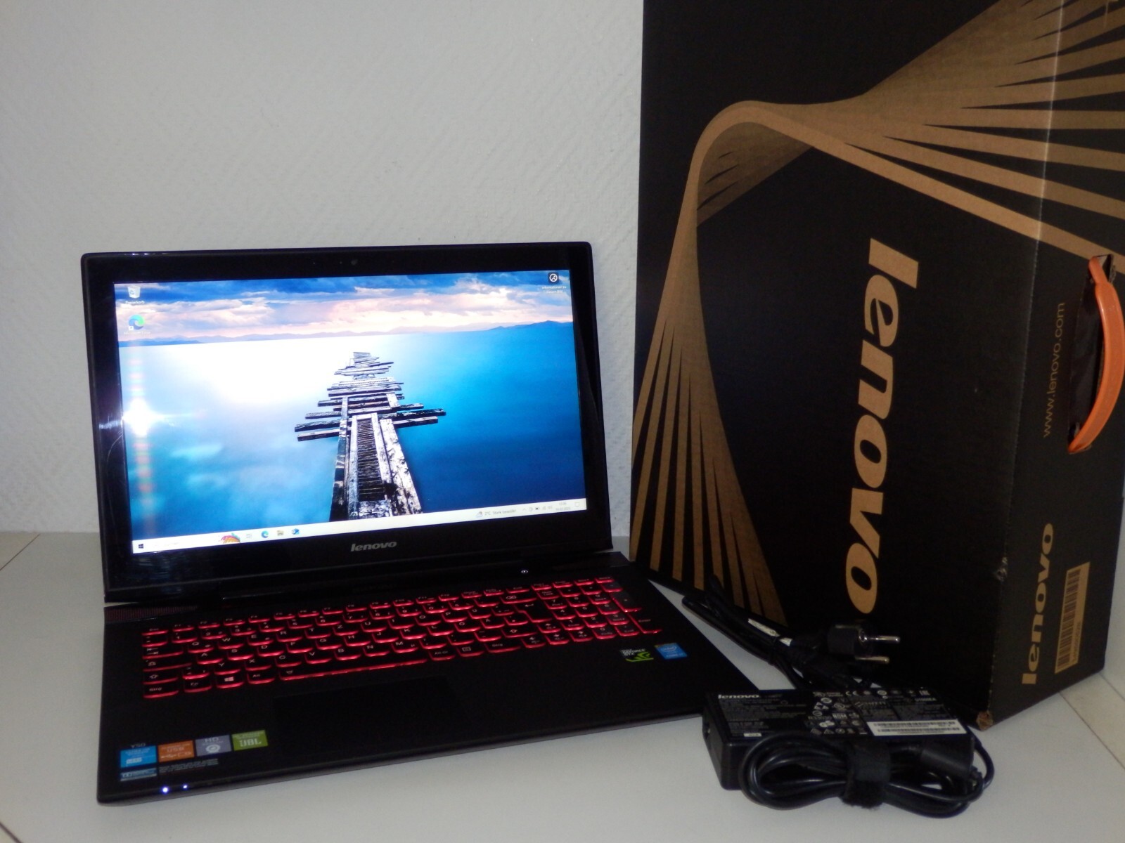 Lenovo Y50-70 – Intel i7-4720HQ, 8GB Ram, 512GB SSD, 15.6″ FHD, GeForce GTX 960M