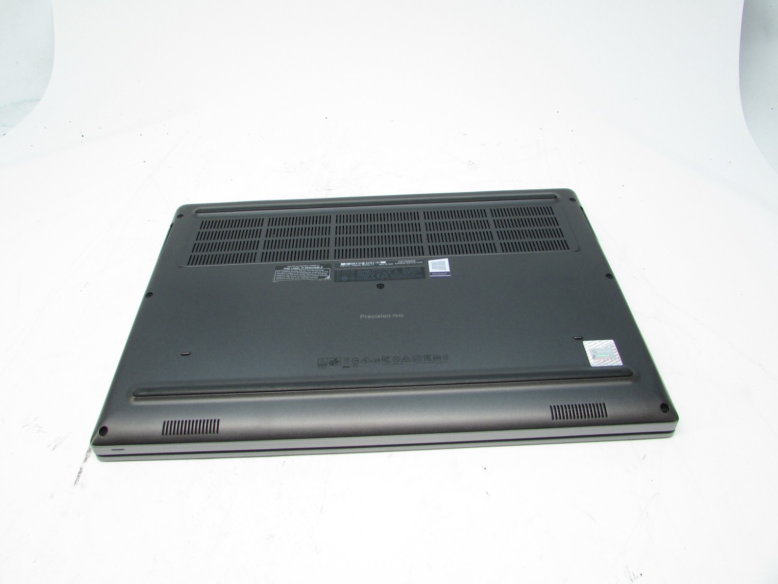 Dell Precision 7540 i7-9850H 2.6GHz 16GB RAM 512GB M.2 RTX3000 Win 11 Home No AC