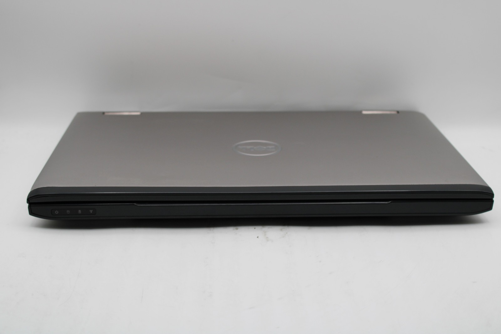 Dell Vostro 3555 _ AMD A8-3500M @ 1.5 _ 4GB RAM _ Radeon HD _ No SSD / OS