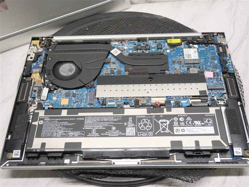 HP ELITEBOOK 840 G9 14″ Laptop i5-1245u 12th Gen 16GB DDR5 RAM Battery included
