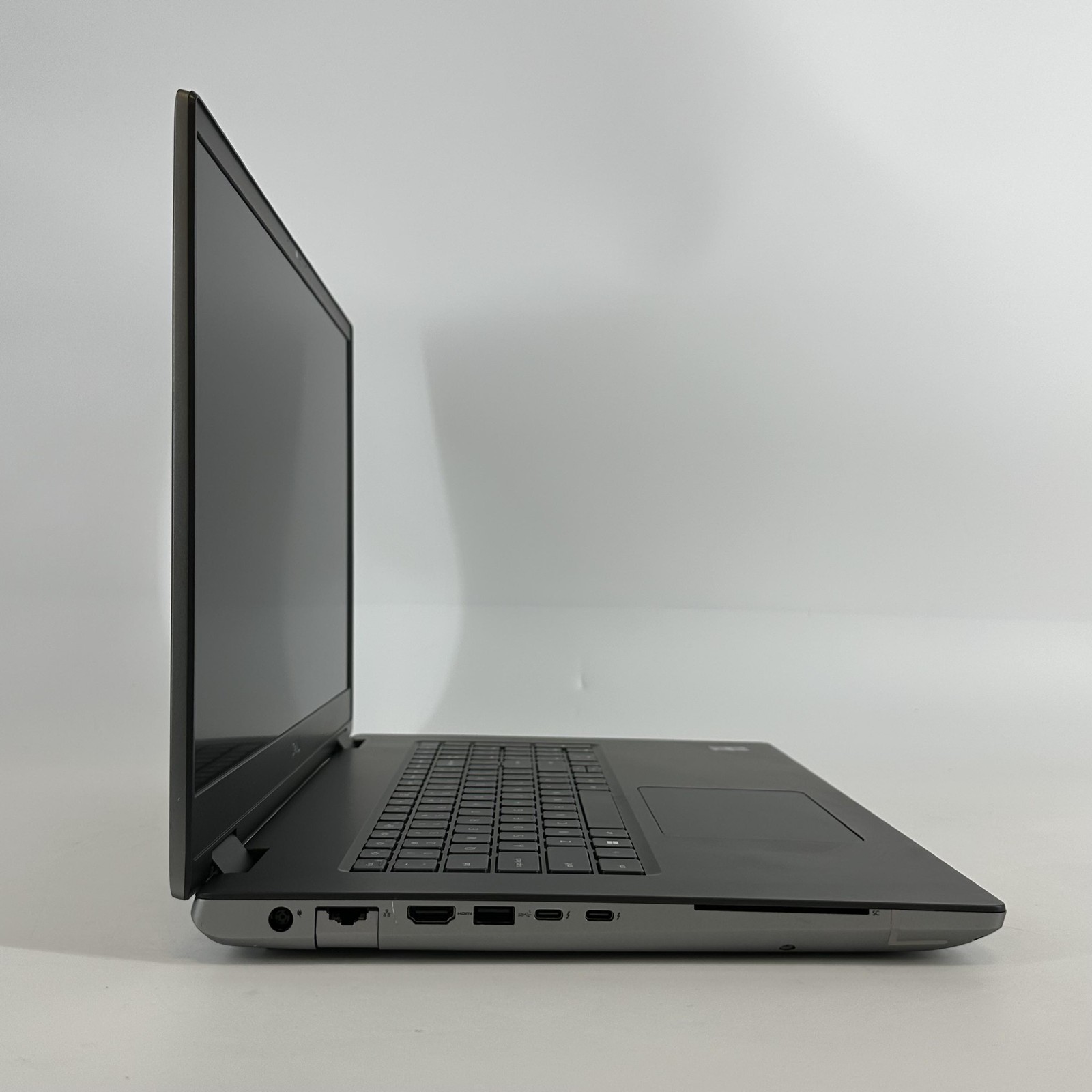 Dell Precision 7770 17.3 FHD 2.3 GHz i9-12950HX 32GB 1TB SSD NVIDIA RTX A5500