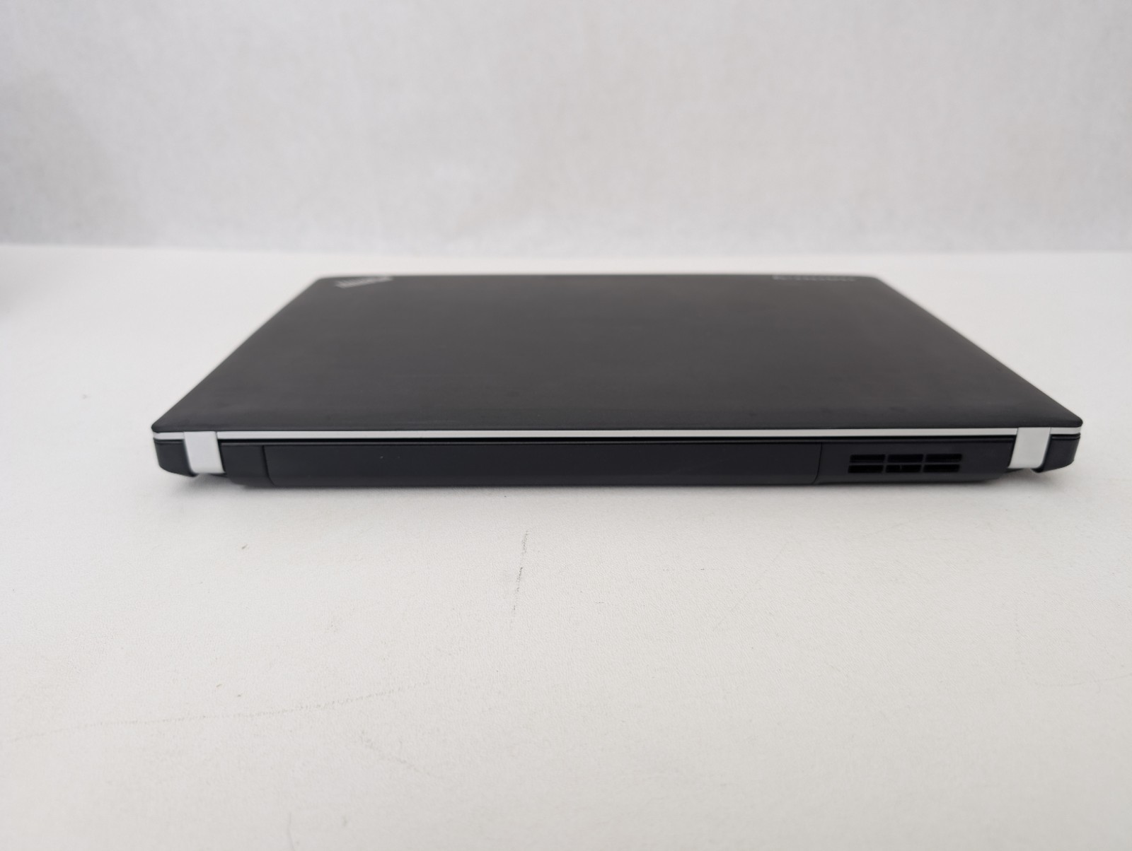 Lenovo ThinkPad E440 Laptop i3-4000m @ 2.40 GHz 4 GB Ram Win 10