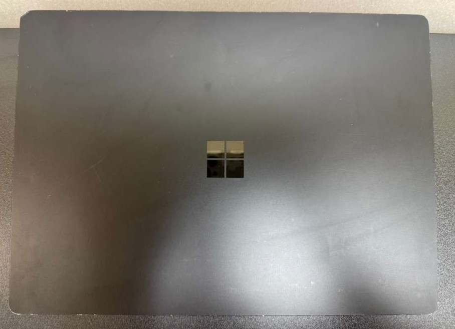 Microsoft Surface Laptop 3 15″ i5-1035G7 16GB 256GB SSD Win 11 Pro USED