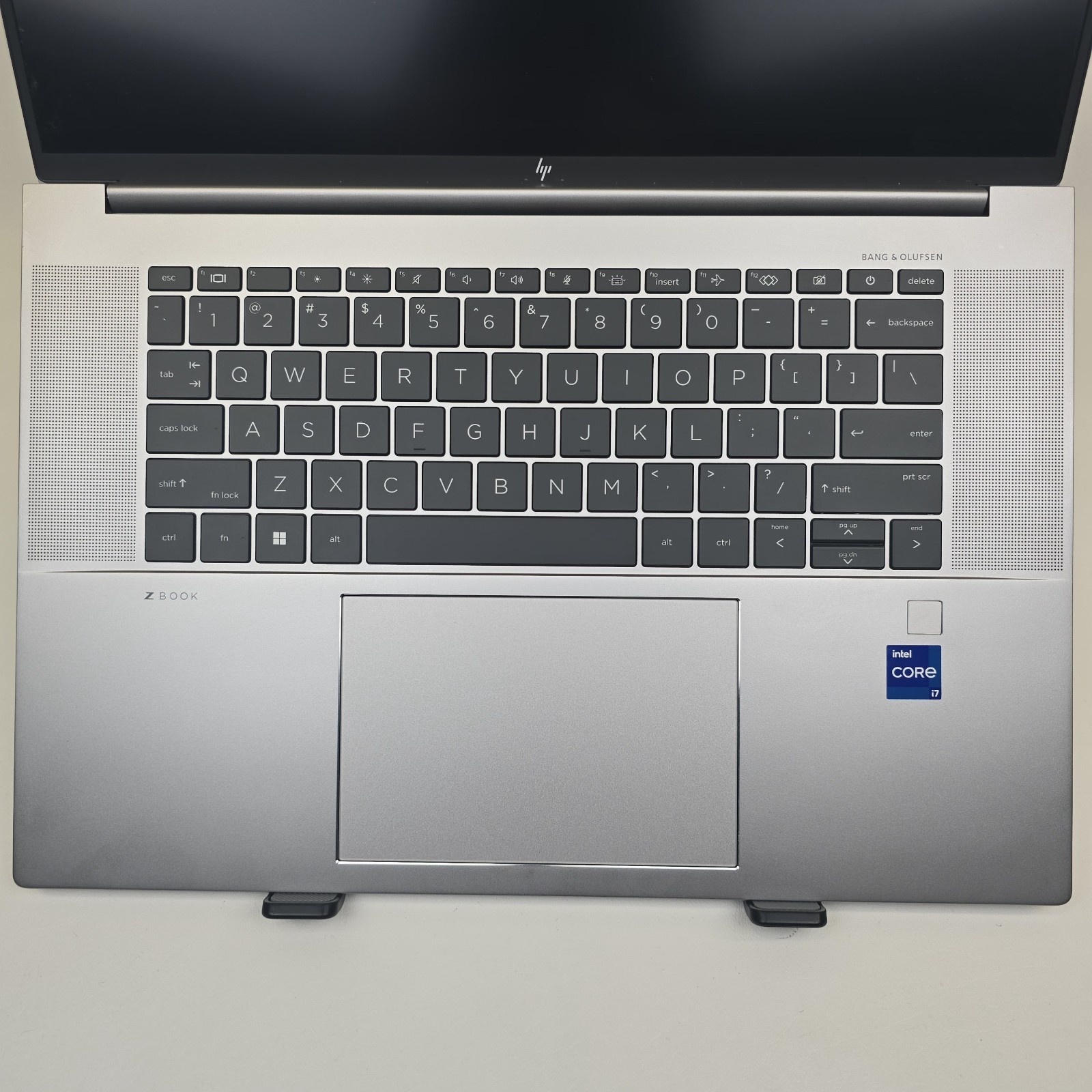 HP ZBook Studio 16″ G10 I7-13800H 16GB 512 SSD RTX 3000 Ada 8GB NO OS/AC BAD LCD