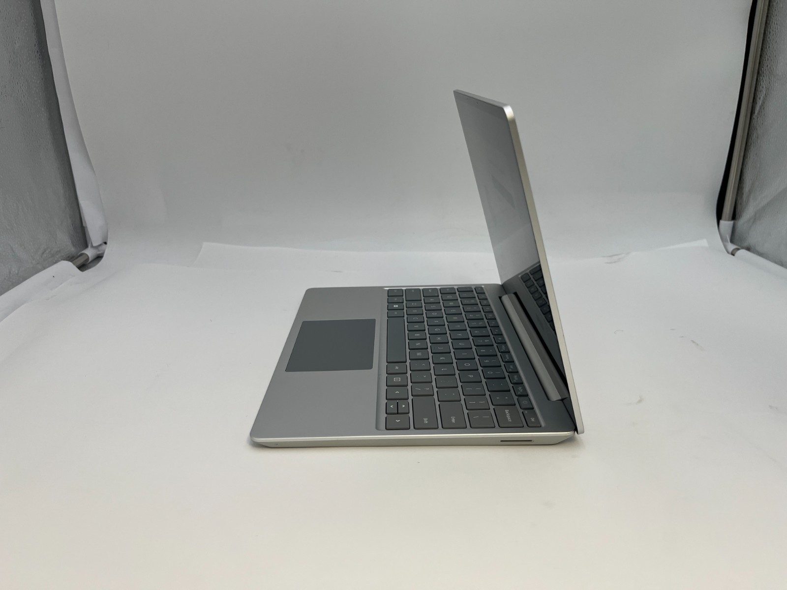 MICROSOFT SURFACE LAPTOPGO 2 (2013) i5-1135G7 8GB DDR5 RAM 128GB NVME WIN 11 PRO