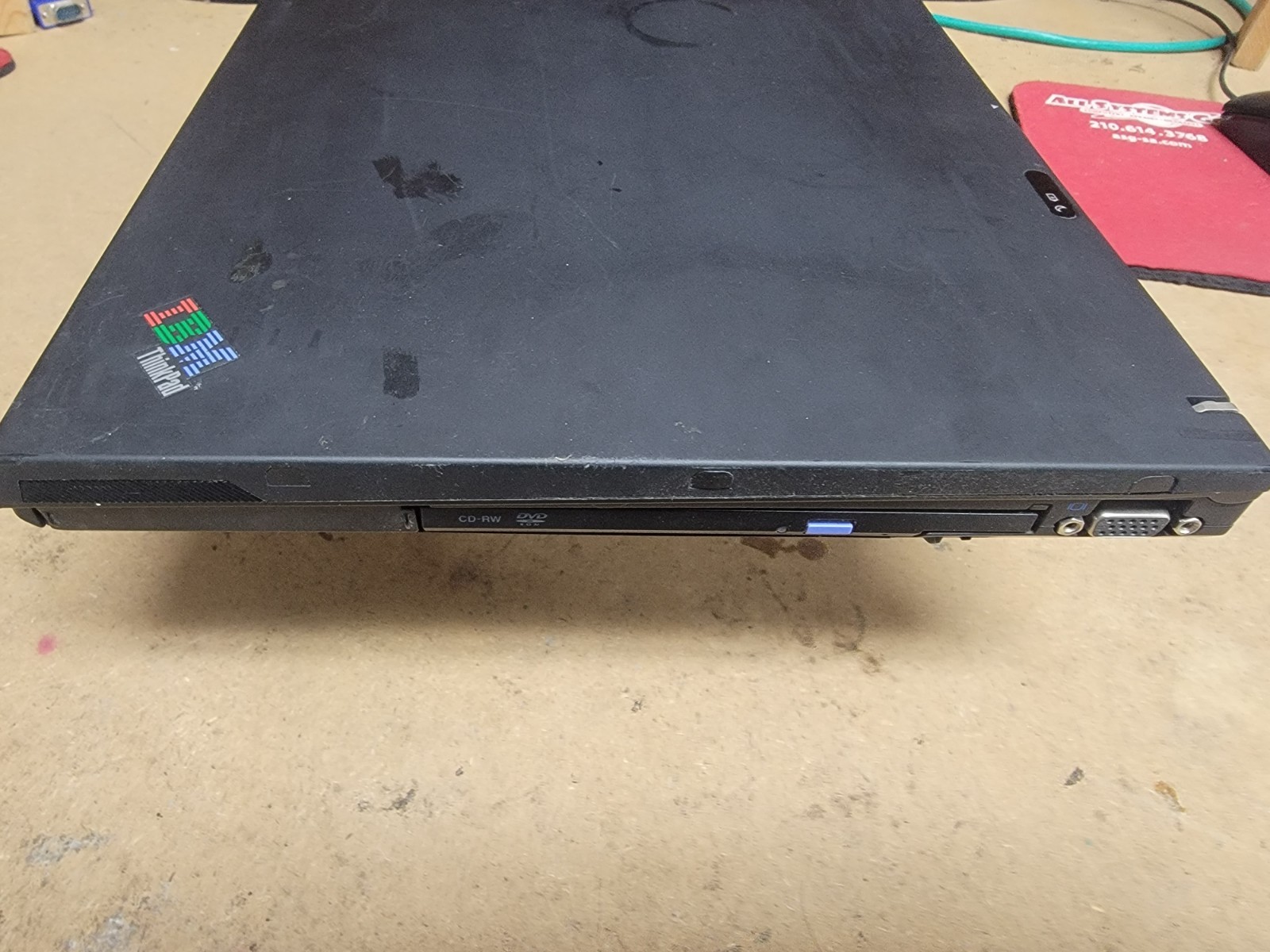 IBM Thinkpad 14″ T43 – Pent M – 512MB Ram – NO HDD NO BATTERY – FOR PARTS