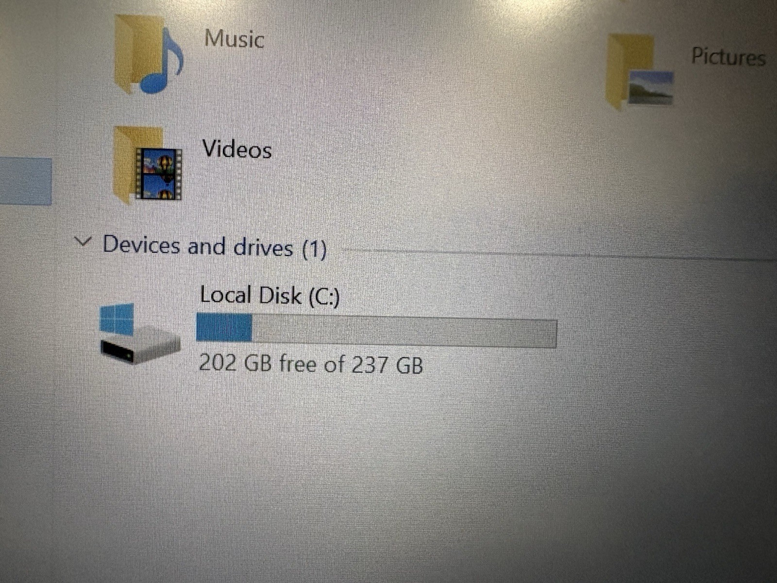 Dell Latitude 5450 14″ Laptop Core Ultra 7 165U 32GB 237GB SSD Win10 Pro Silver