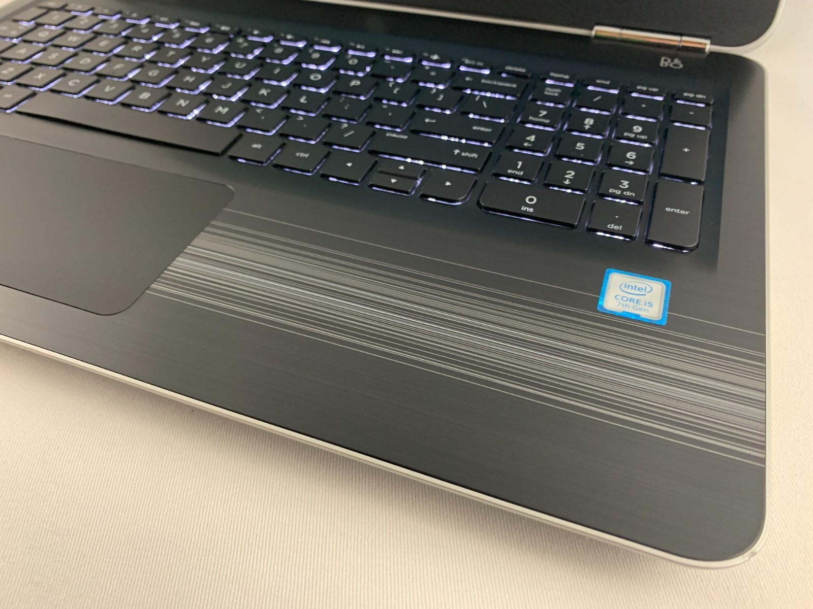 HP Pavilion 15-au123cl Laptop Intel Core i5-7200U 2.5GHz 12GB RAM 1TB HDD W10H