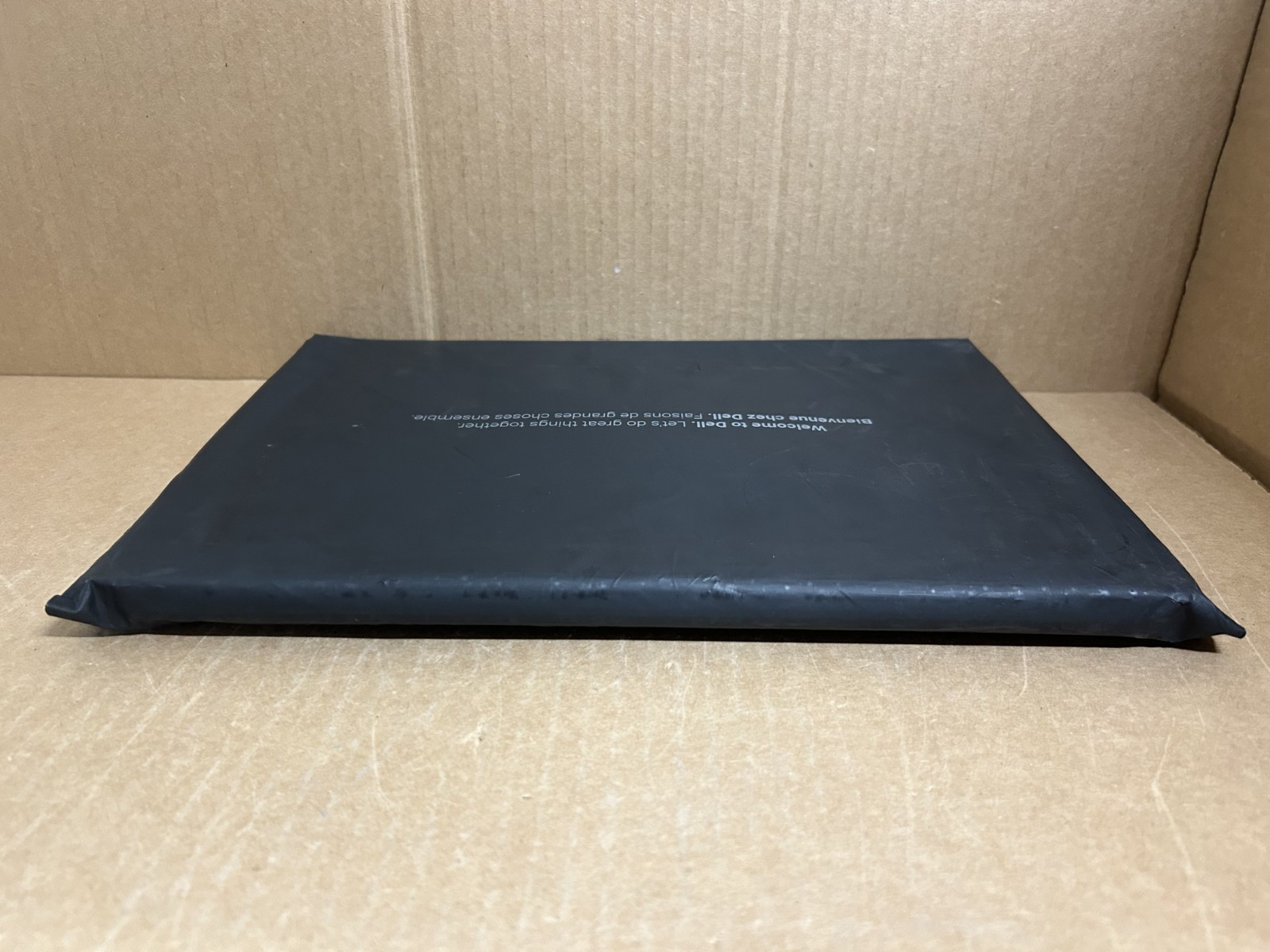 Dell Pro 14 AMD RYZEN 16GB DDR5 512GB NVMe AMD RADEON GPU W11P 14″