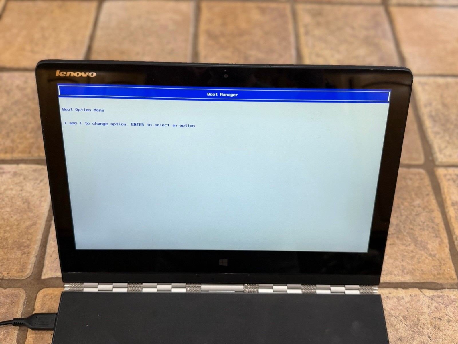 Lenovo Yoga 3 Pro-1370 Touchscreen Intel Core M-5Y71 8GB RAM – Boots to BIOS