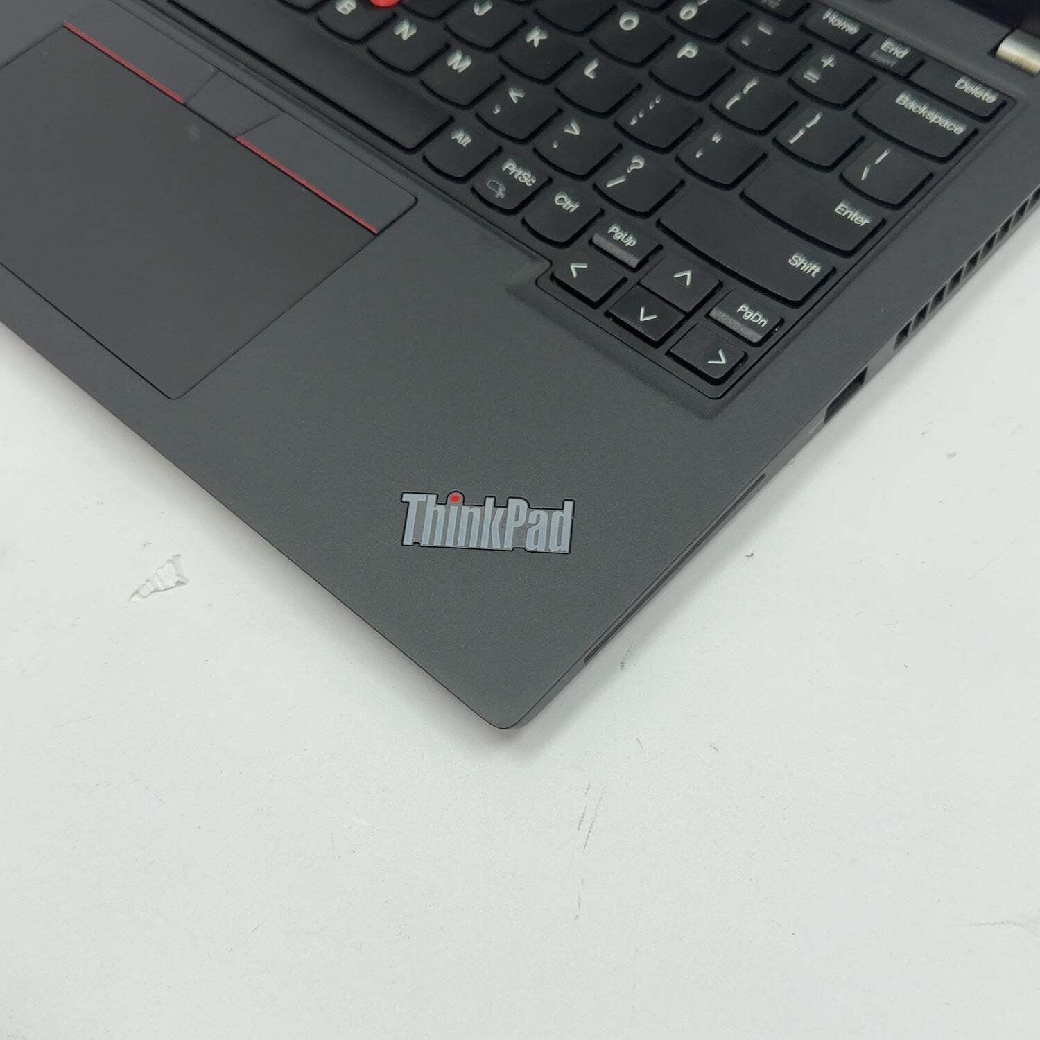 Lenovo ThinkPad X13 Gen 3 13.5″ i7-1260P 2.1GHz 32GB RAM 512GB SSD