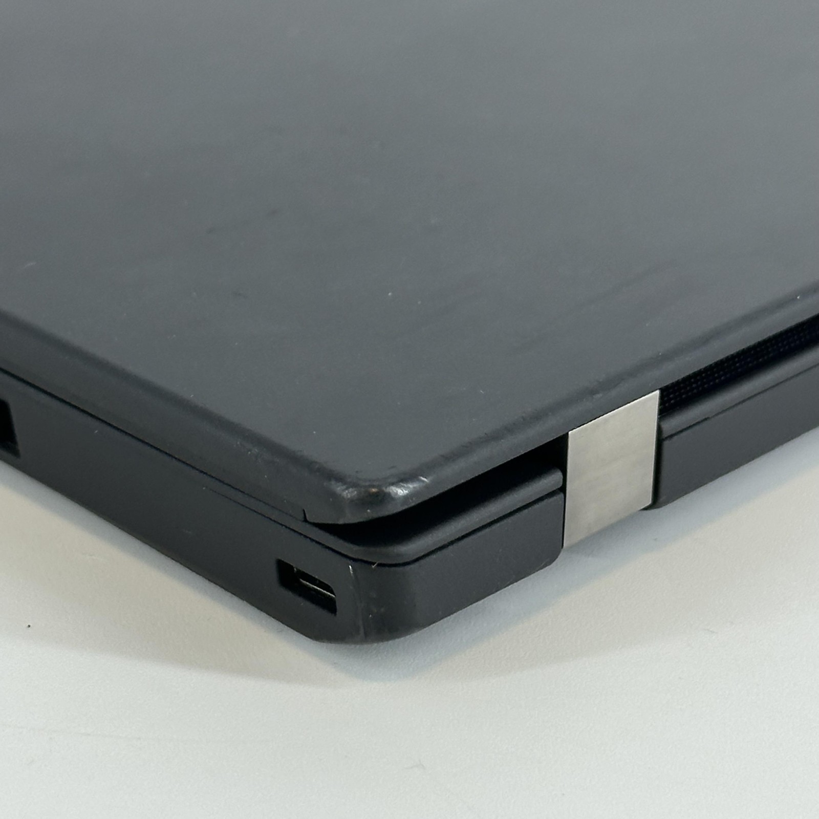 Lenovo ThinkPad T14 Gen 2 Black FHD i7-1185G7 3.00GHz 32GB 512GB SSD Good