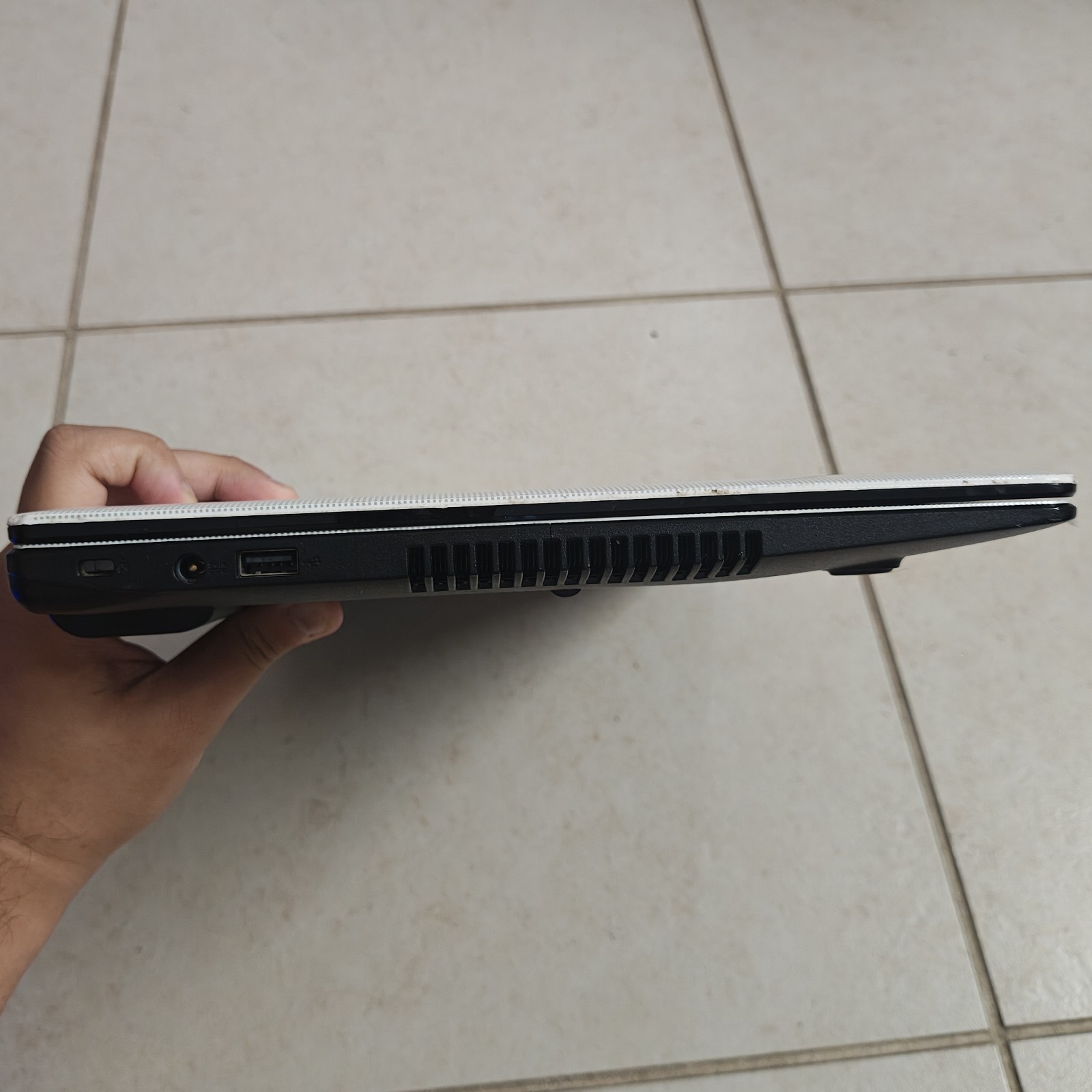 ASUS X501A AR5B125 15.6″ Win8 Laptop – 500GB HDD/4GB RAM – *READ DESC* #3932