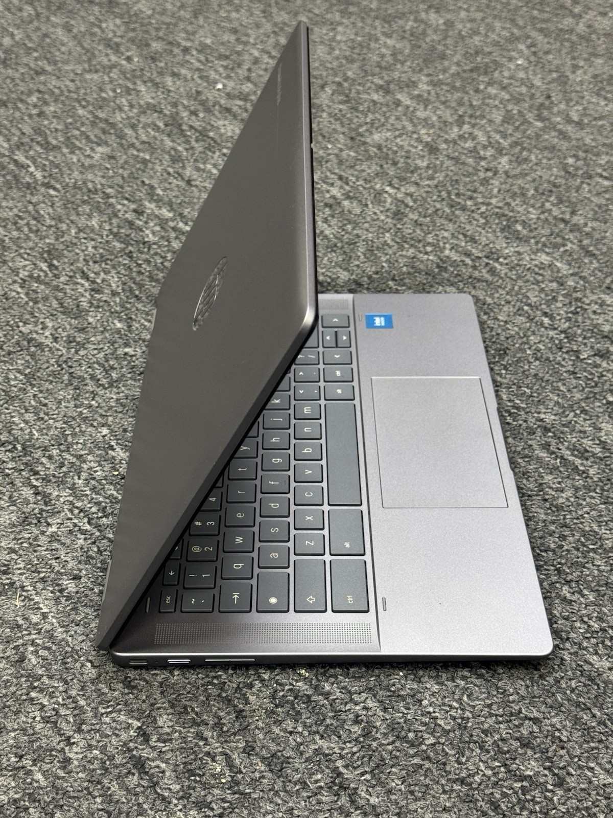 HP CHROMEBOOK PLUS 14BT-CD000 14″ TOUCHSCREEN 2 IN 1 INTEL I3-N305 3.8GHZ 8GB