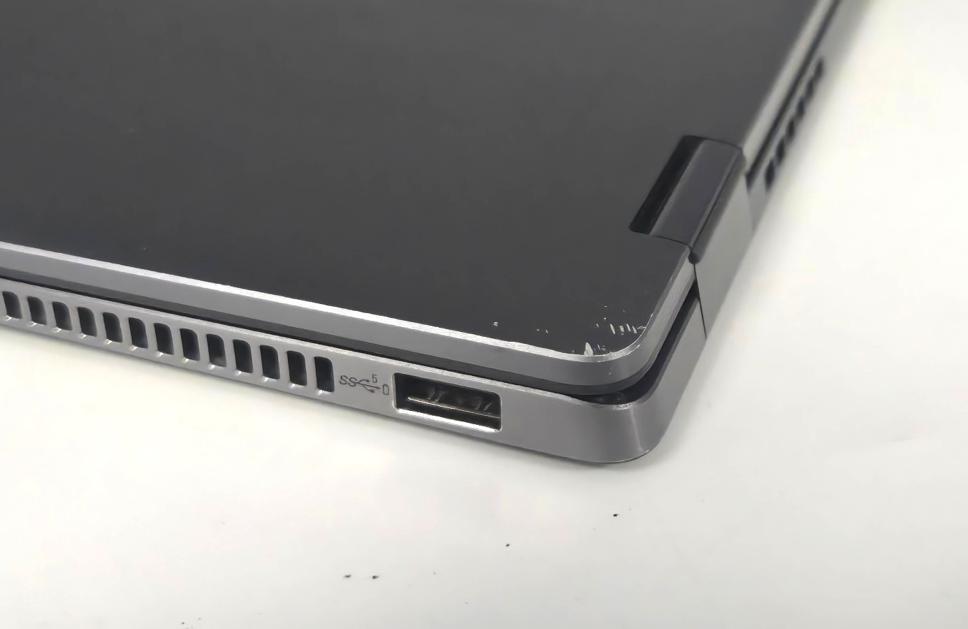 Dell Latitude 9430 2 in 1 Laptop QHD+ Touch Intel i5-12th 16GB Ram + 256GB NVMe