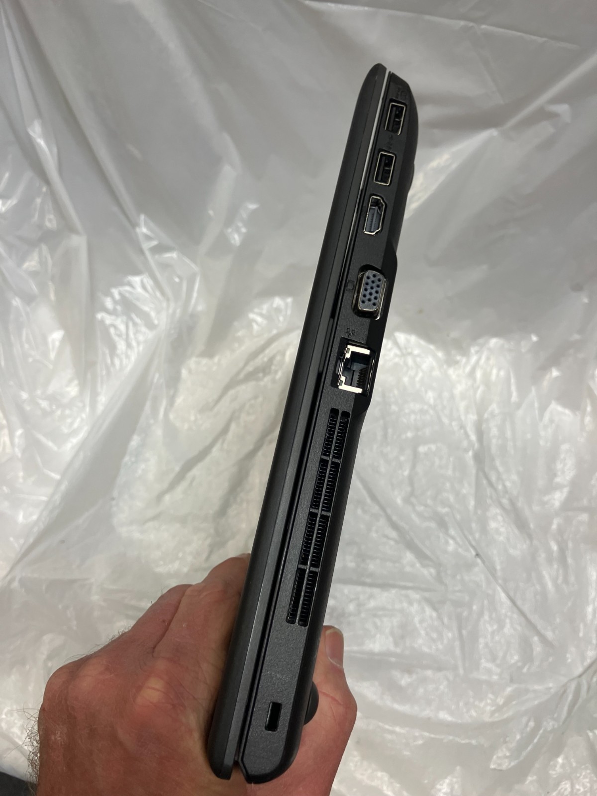 Lenovo ThinkPad E555 20DH002QUS 15.6″ AMD A6-7000 4GB RAM 500GB FOR PARTS