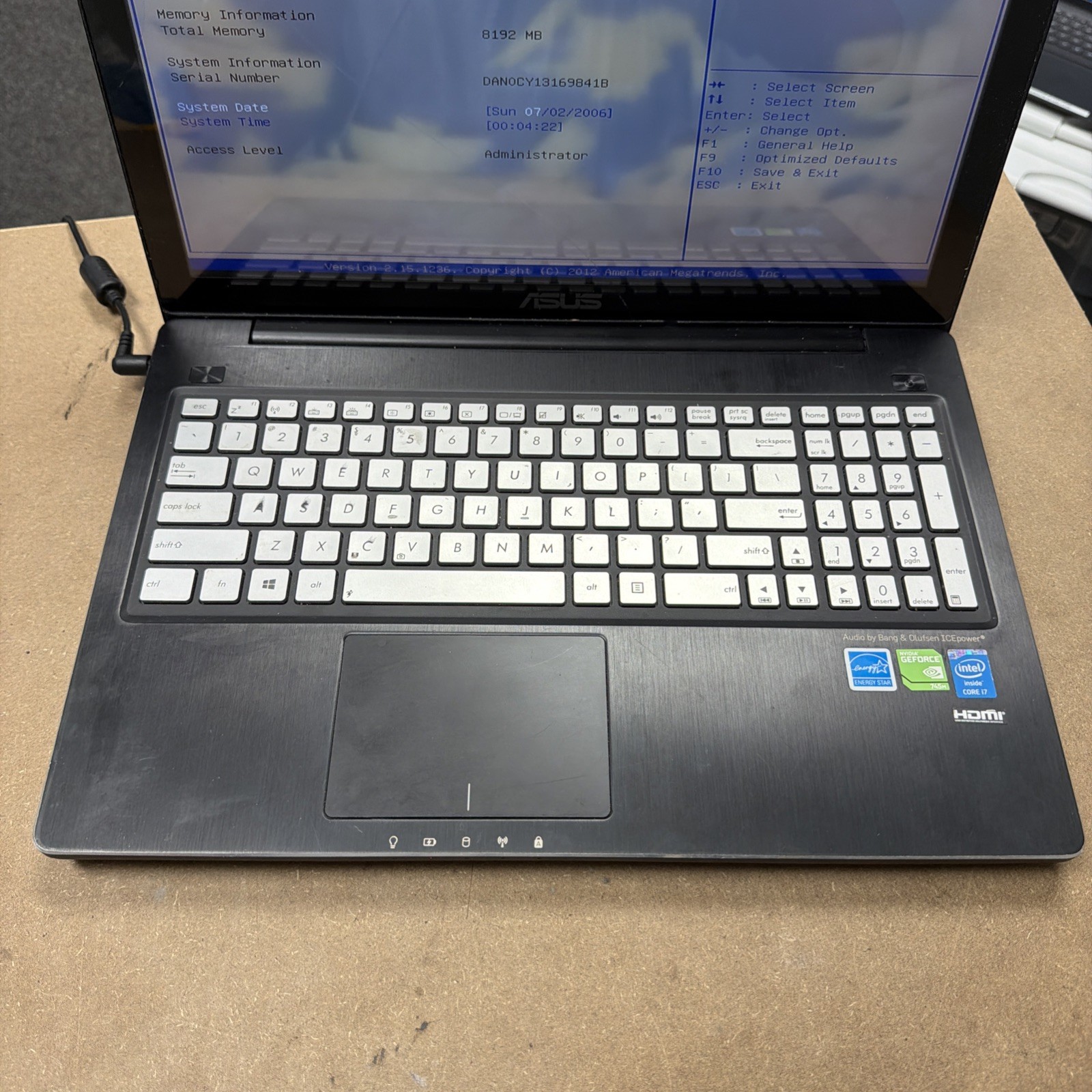*BROKEN SCREEN Asus Notebook Q550L – 15.6″ FHD Touch i7-4500U 8GB RAM NO HD/OS