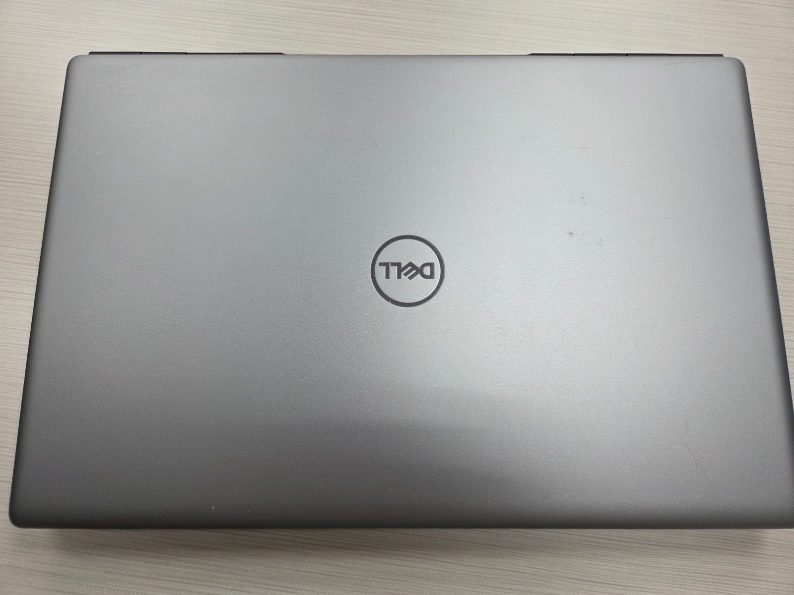 Dell Precision 7750 XEON W-10855M 17″ 2.4Ghz 32GB RAM 512GB SSD+Charger+Nvidia