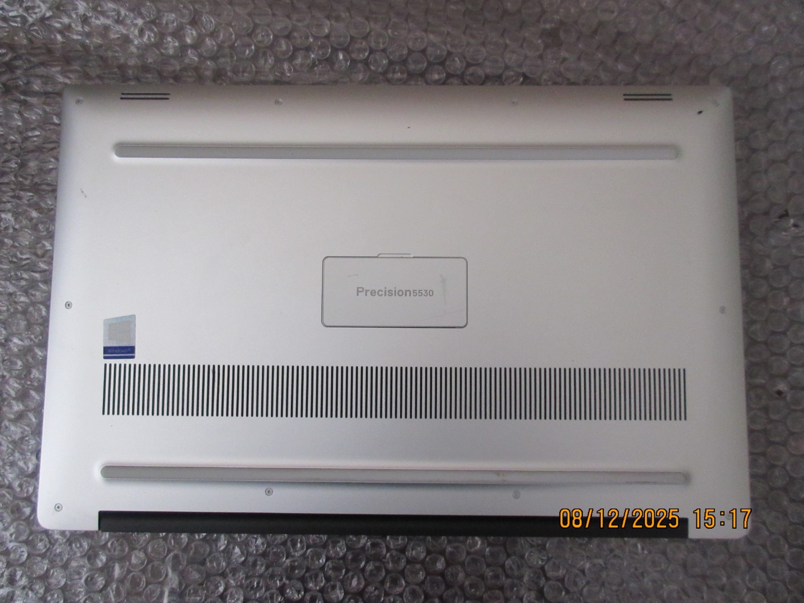 Dell Precision 5530 15″ | i7 8th Gen CPU | 8GB RAM | 256GB SSD | W11P.