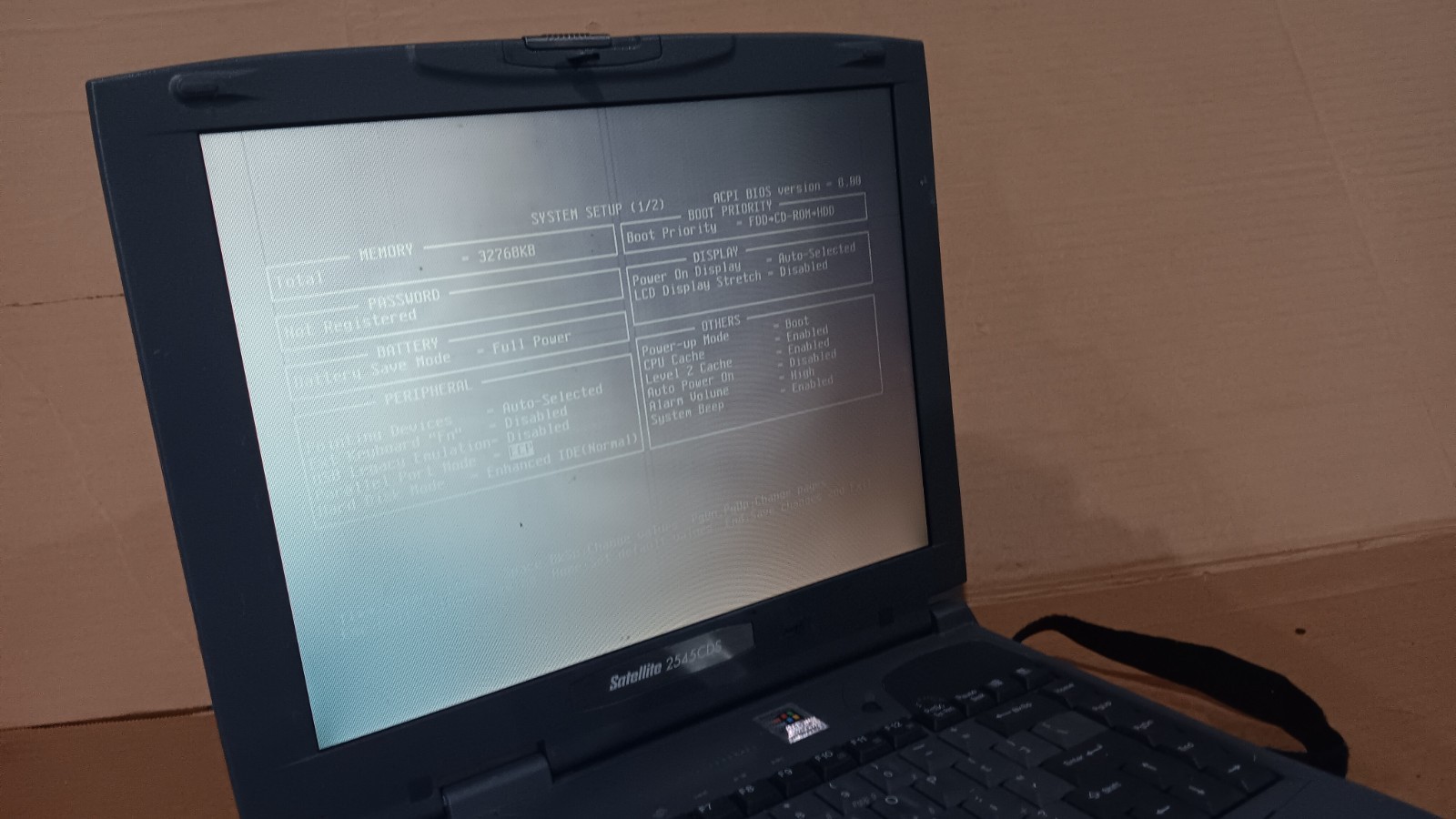 Vintage Toshiba Satellite 2545CDS Retro Laptop AMD K6-2 processor 333 MHz Parts