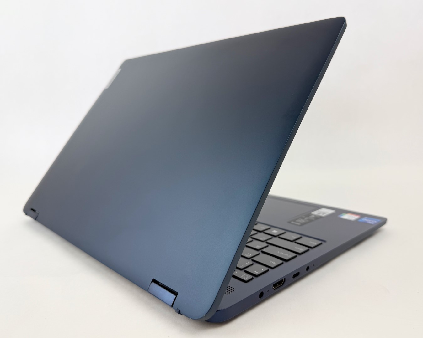 Lenovo IdeaPad Flex 5 16IRU8 16″ WUXGA Touch i7-1355U 16GB 512GB SSD W11H