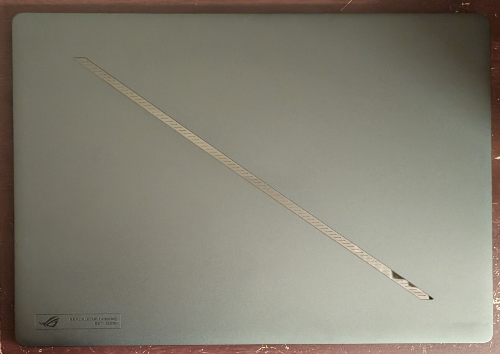 ASUS ROG Zephyrus G16 OLED (Core Ultra 9 185H, 16GB/1TB SSD, RTX 4070) Laptop