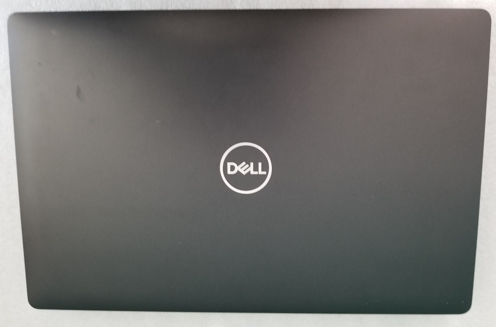 Dell Precision 3541 15″ Intel i7-9750H 16GB DDR4 Quadro P620 | No SSD | *READ*
