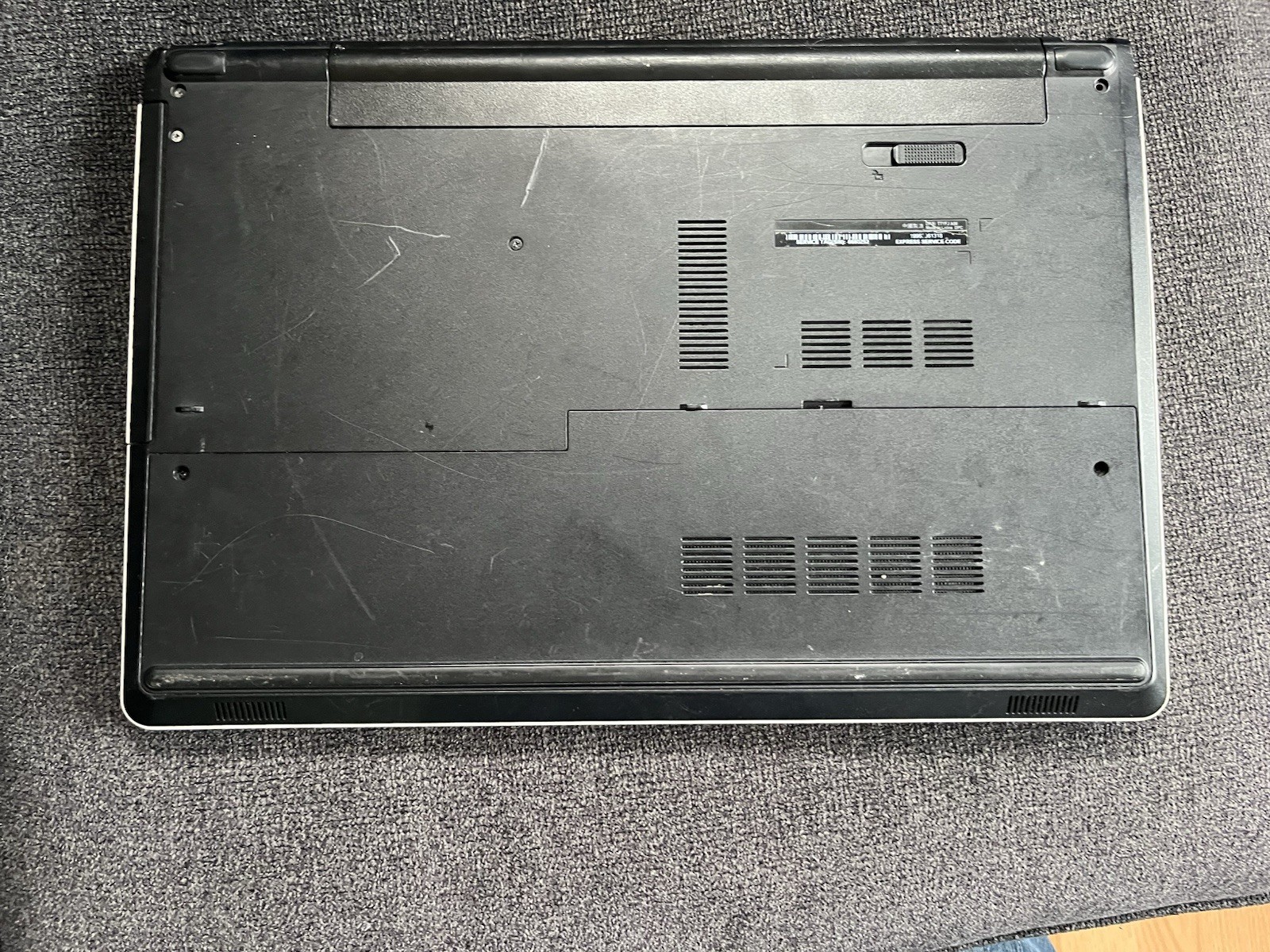 Dell Inspiron 5558 15.6″ Intel Core i3 5005u Processor | For Parts/Repair