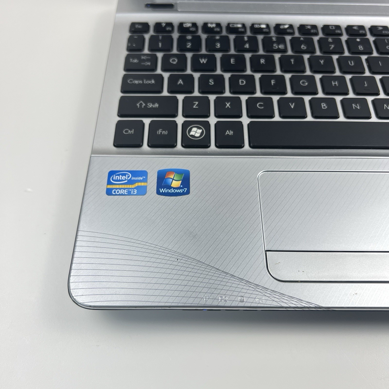 Gateway P5WS0 Laptop Core i3 15.6 Intel HD Graphics 3000 320GB HD 4GB RAM Win 10