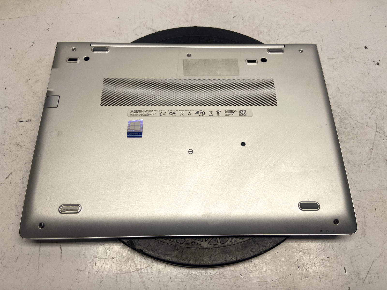 HP EliteBook 745 G5 AMD Ryzen 5 2500u 8GB 256GB SSD Windows 11