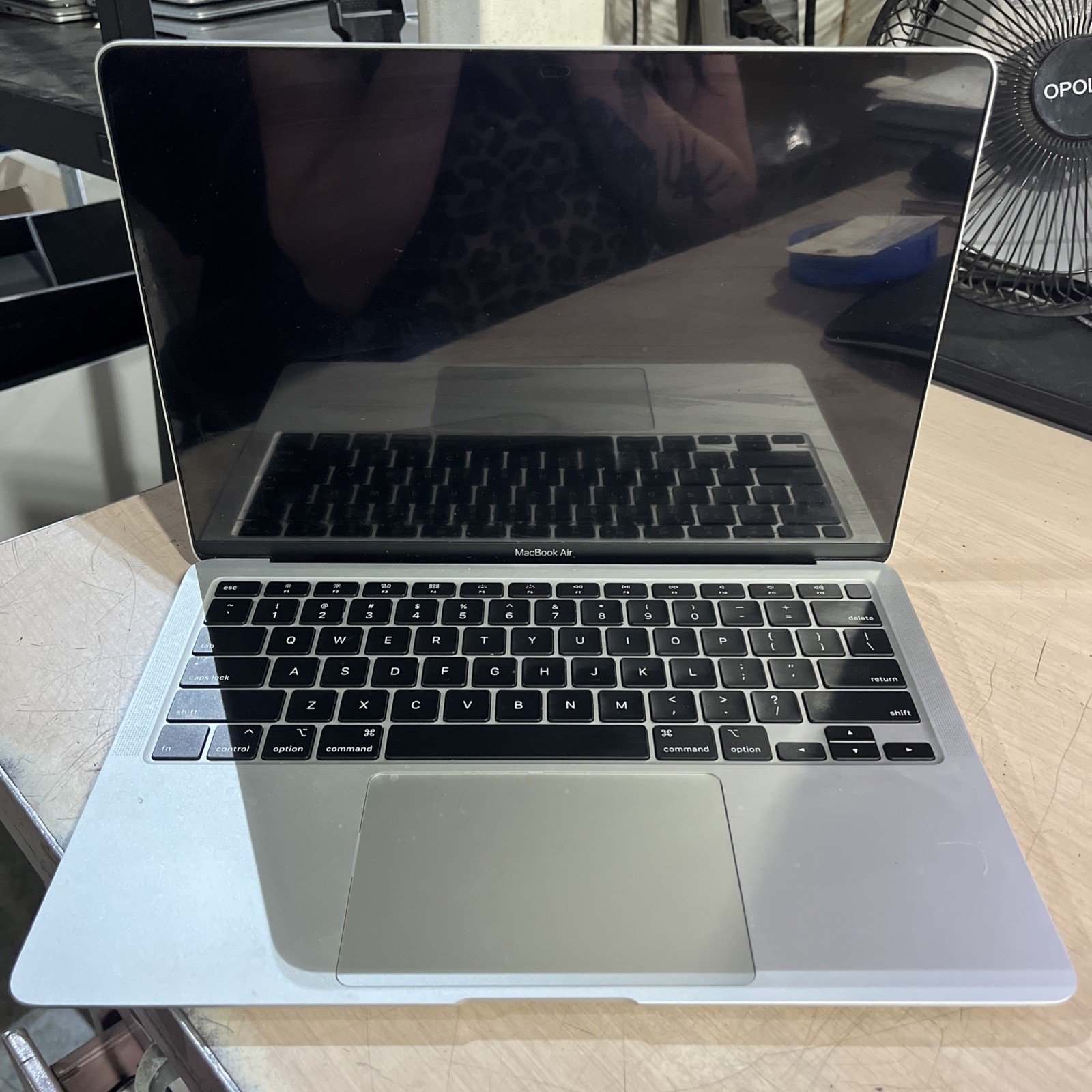APPLE MACBOOK AIR 13″ SCISSOR, 2020 CORE I3-1000NG4 1.1GHZ 8GB RAM 256SSD