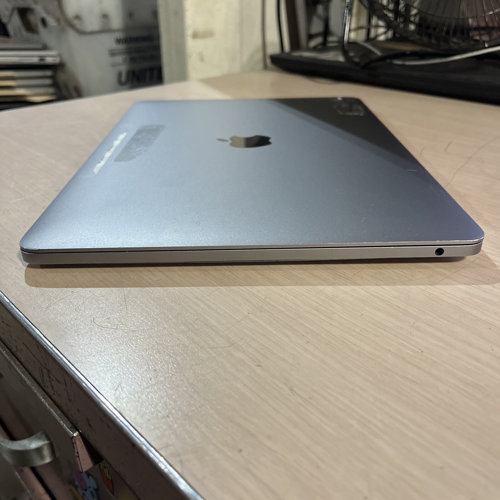 APPLE MACBOOK PRO 13″ MID-2017 CORE I5-7360U 2.3GHZ 8GB RAM NO HD