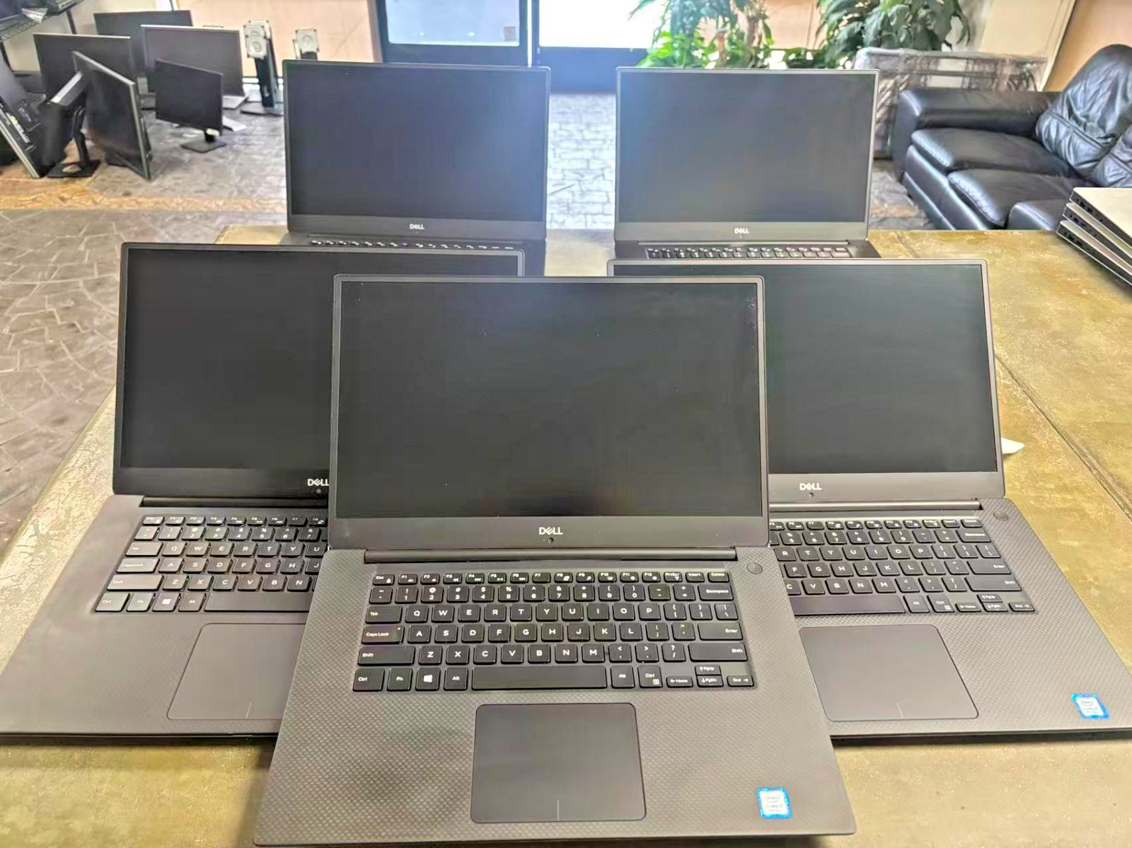 Dell Precision 5530 15″ FHD 1080p i7-8850H 16GB RAM 512gb NVME Win11 READ*
