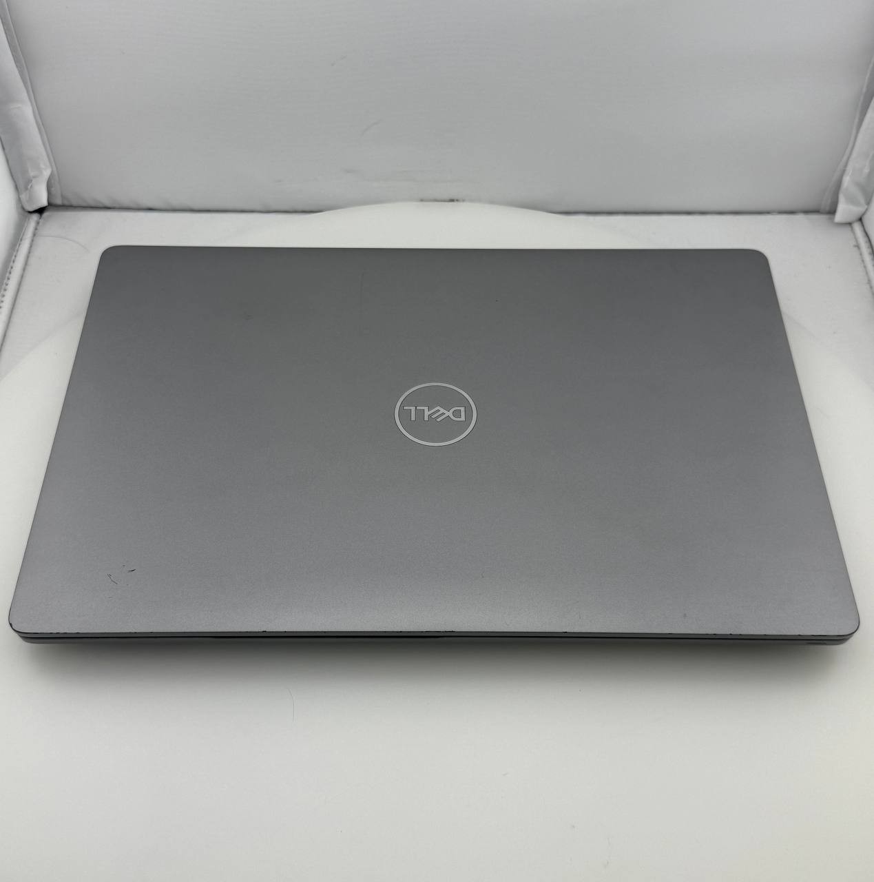 Dell Latitude 5511 NTS i7-10850H@2.7GHz 16GB RAM 512GB NVMe Win 11 Pro Grade B